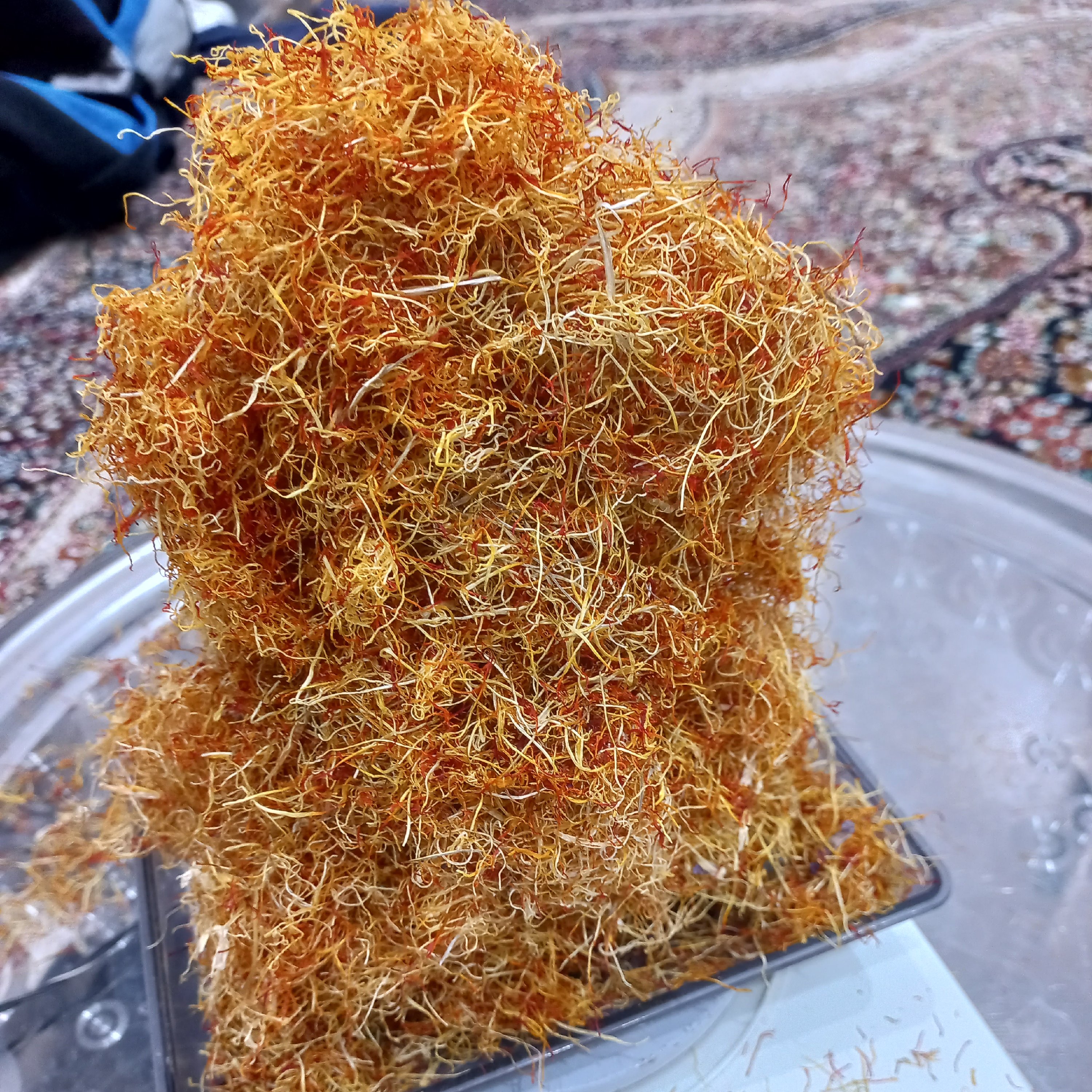 زعفران ریشه(سفیدی یا خامه) یک مثقالی