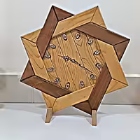 ساعت دیواری چوبی