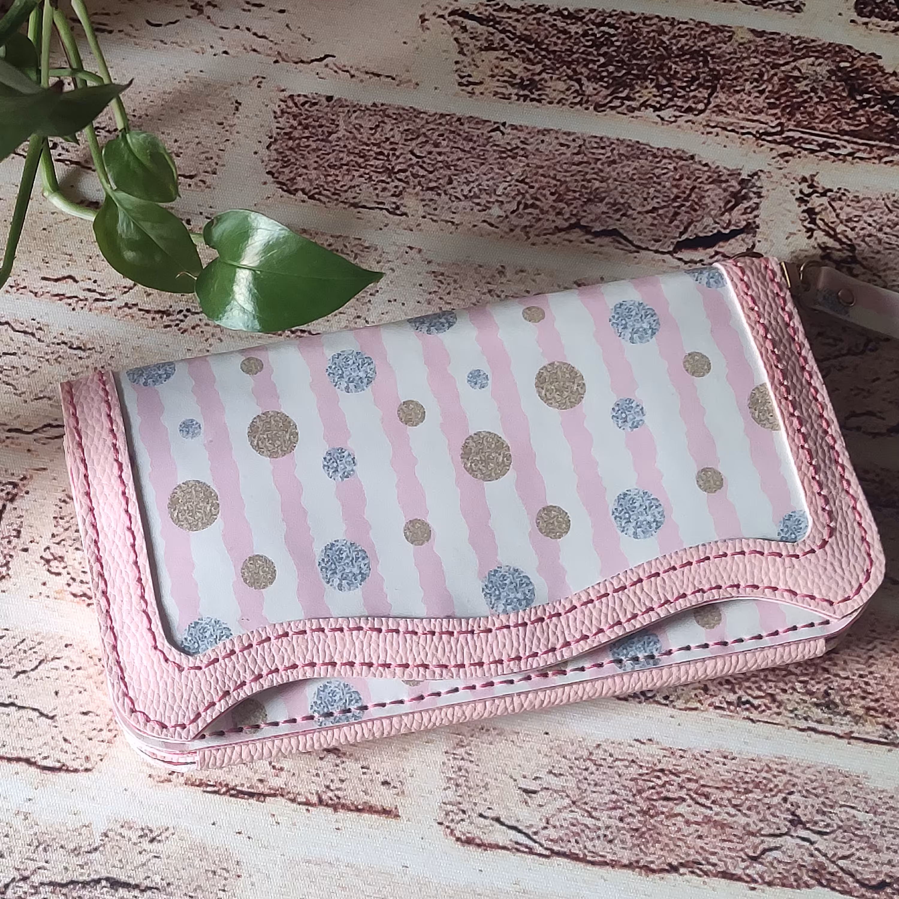 کیف پول دستی 