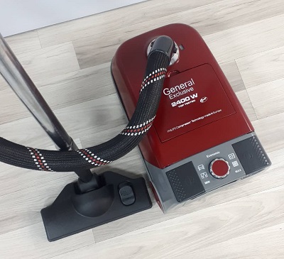 جاروبرقی جنرال اکسکلوسیو مدل GE-2400