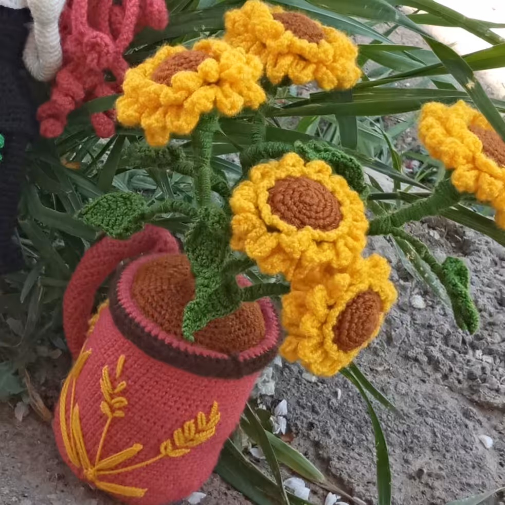 گلدان گل آفتابگردان  کاموایی