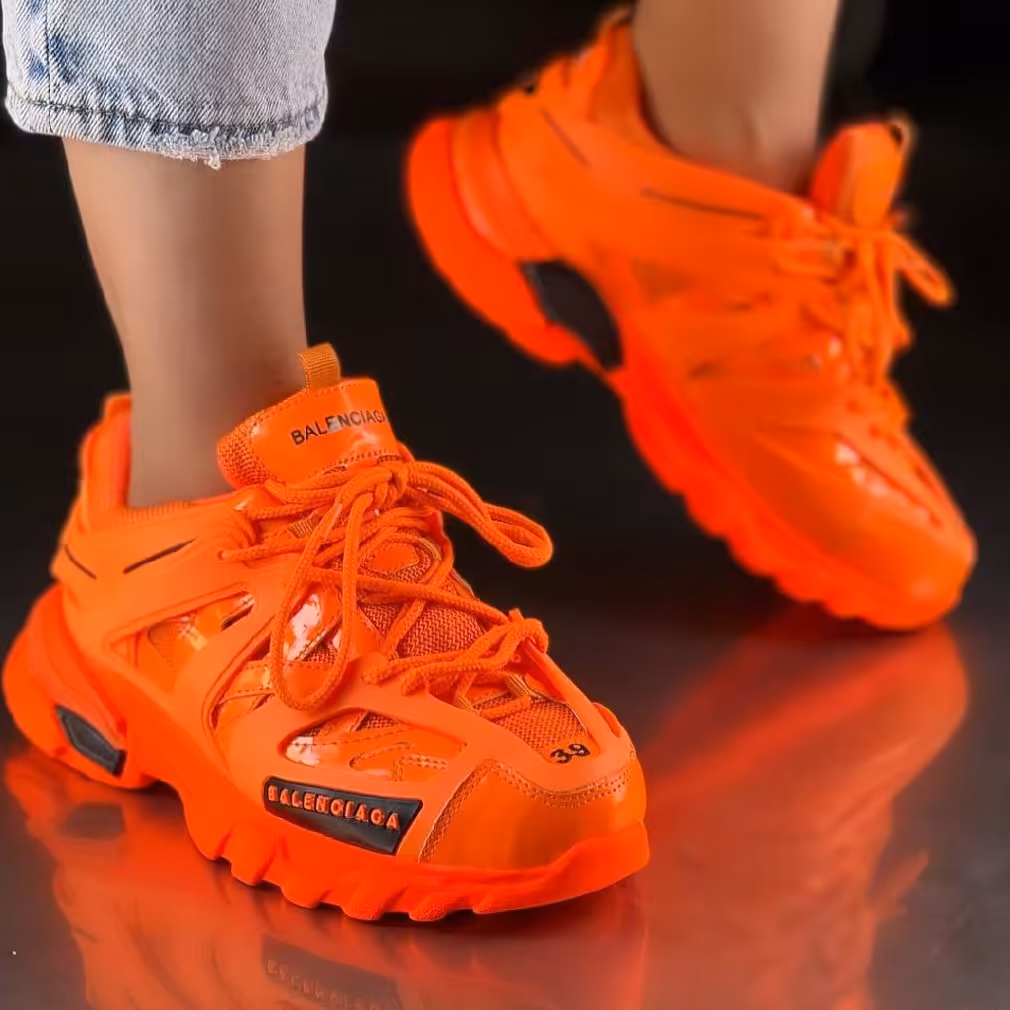 کتونی دوبند بالنسیاگا (رنگ:مشکی_سفید_نارنجی)(سایز:37.38.39.40) 