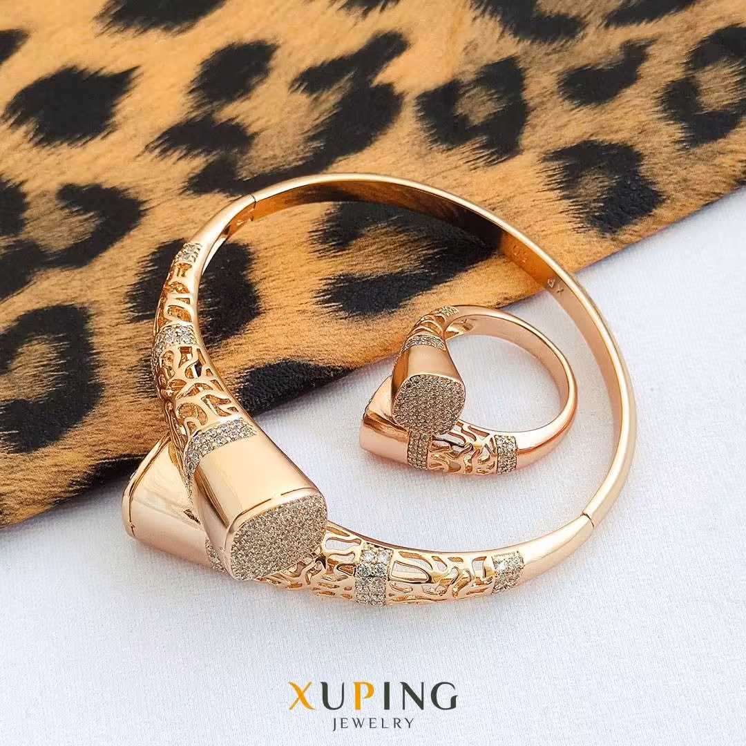 تکدست و انگشتر طرح طلا برند ژوپینگ 