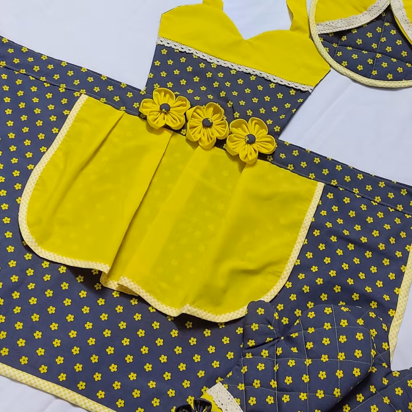 پیشبند آشپزخانه مدل قلبی دودامنه