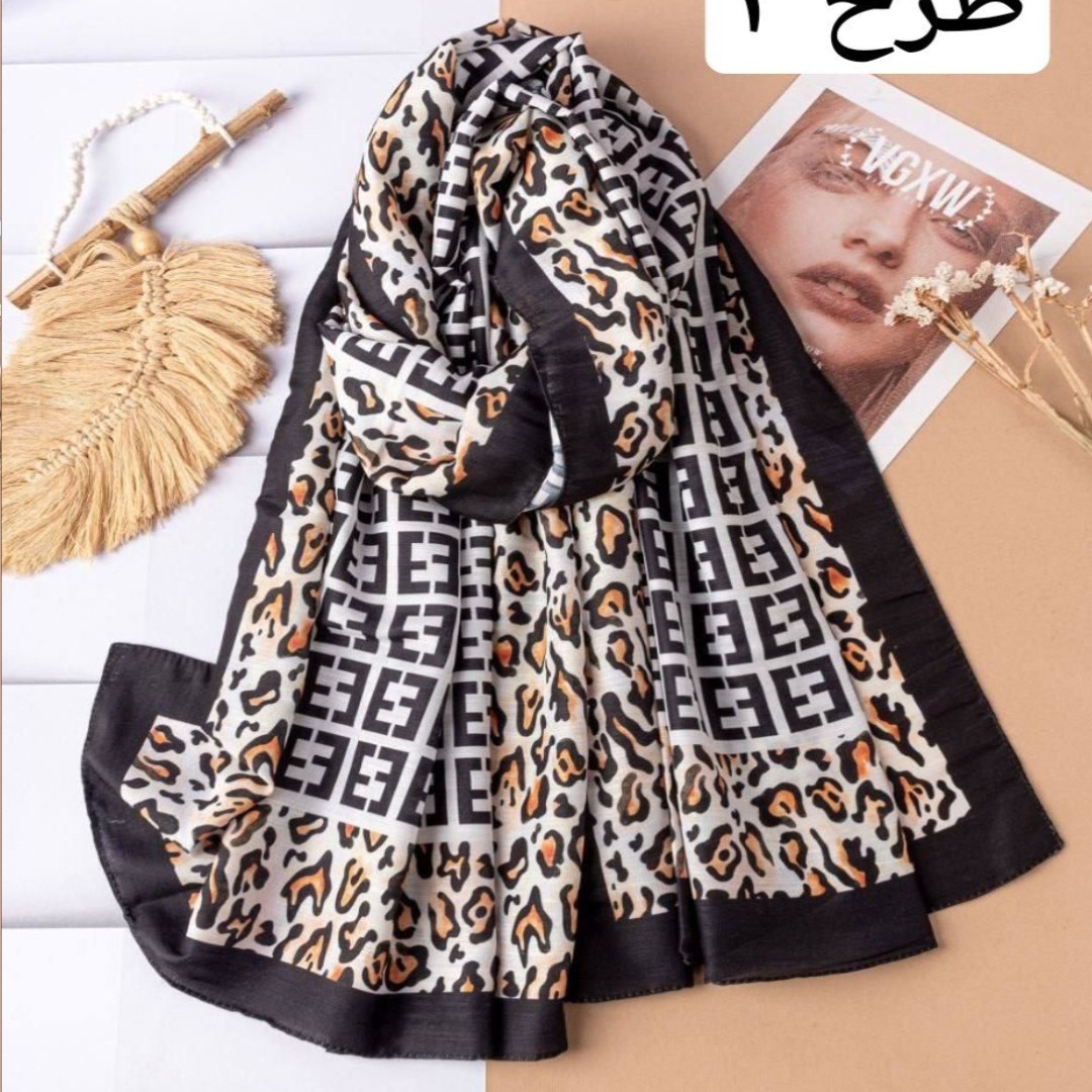  شال نخی چاپی
 طرح مارک دور چرخ دوز
قواره 2 متری
طرح منحصر به فرد
کیفیت عالی

