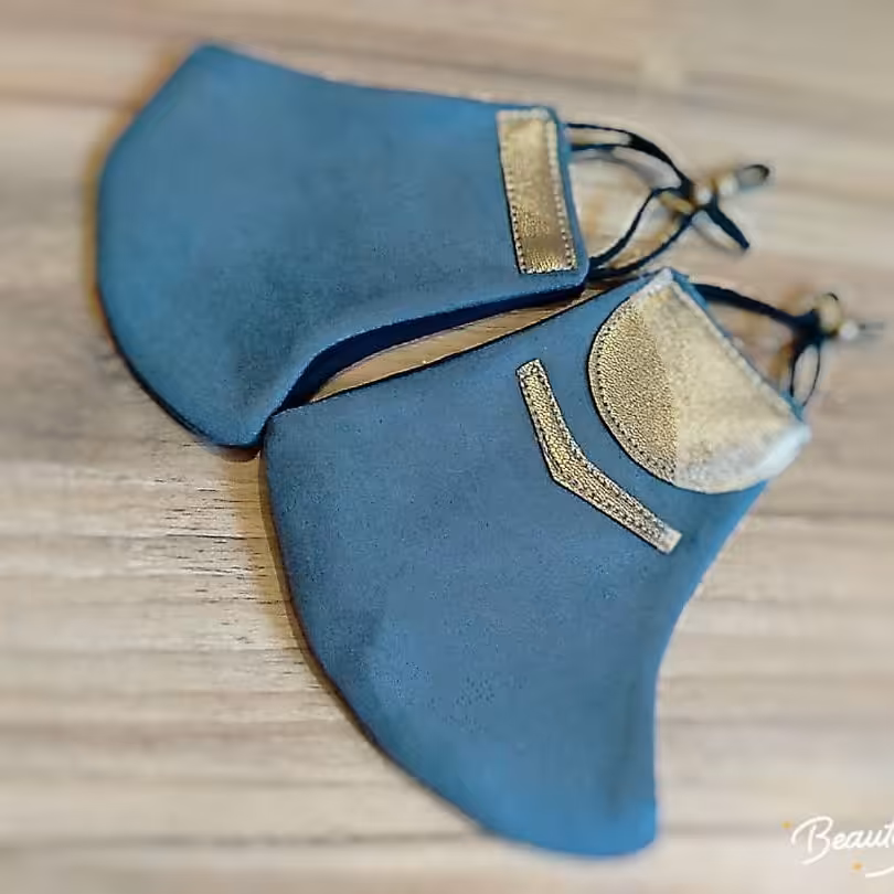 ماسک سوئیت چرم و سنگ کار شده