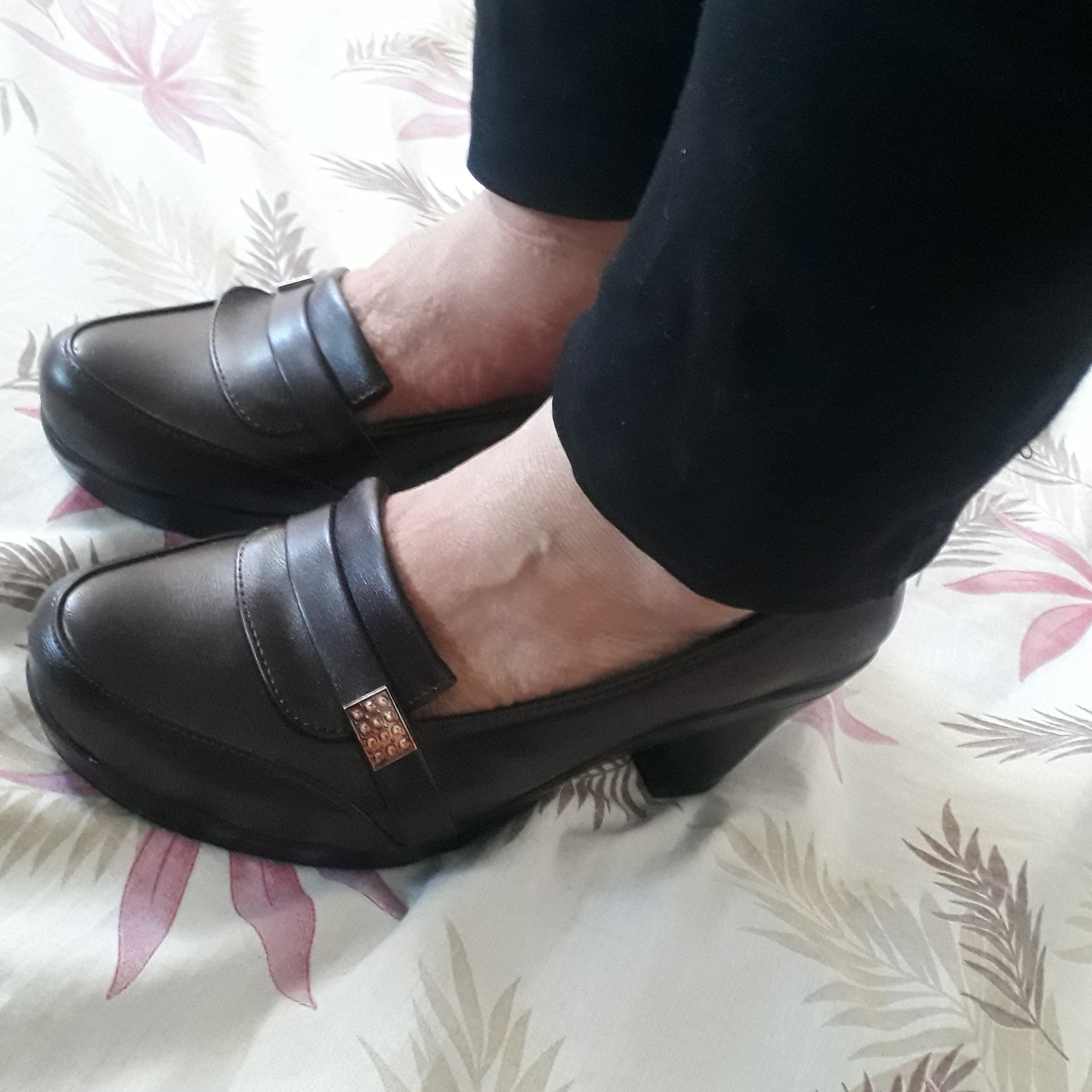 کفش زنانه چرمی
