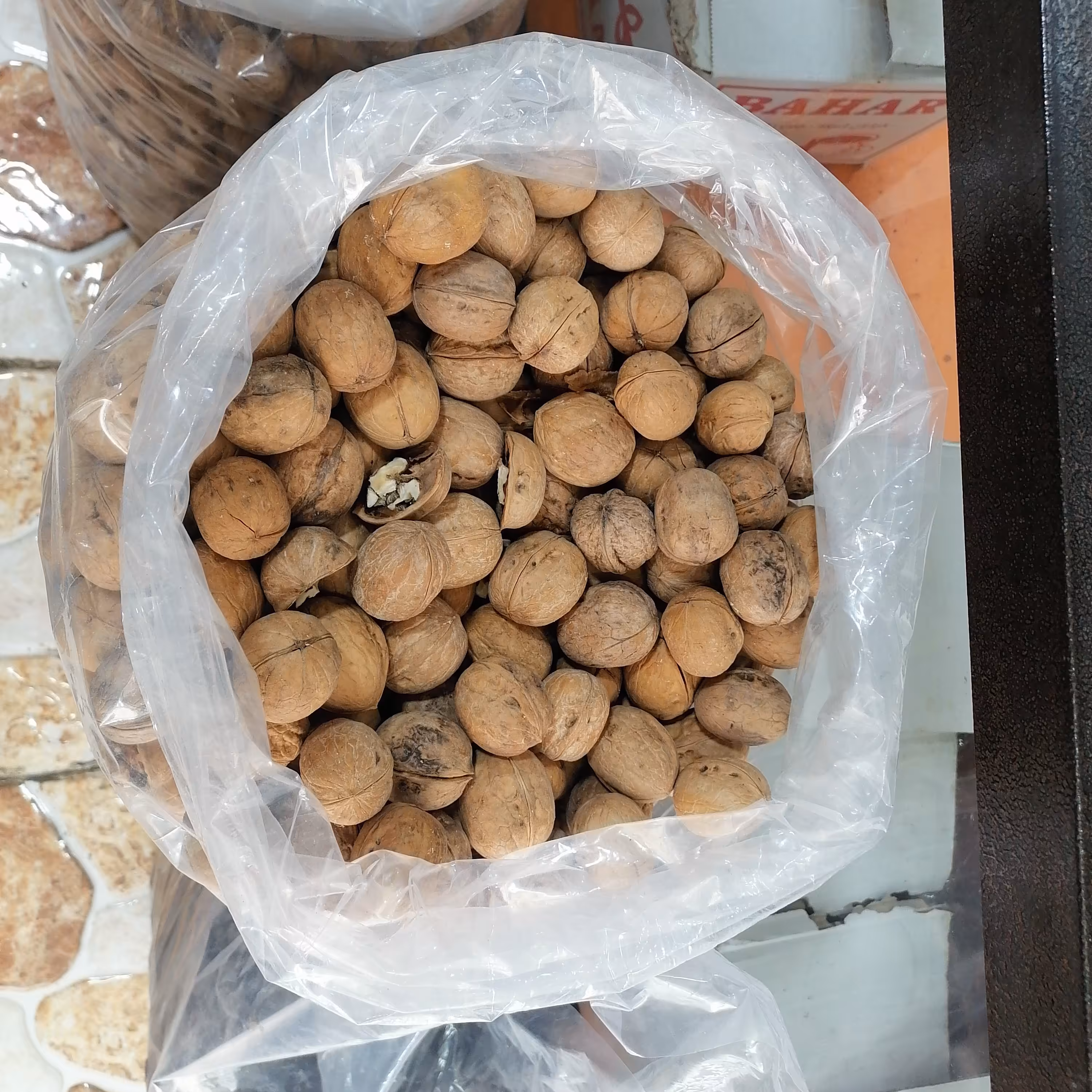 گردو پوست کاغذی امساله، چینی لوکس درجه 1 پر چرب و تازه 