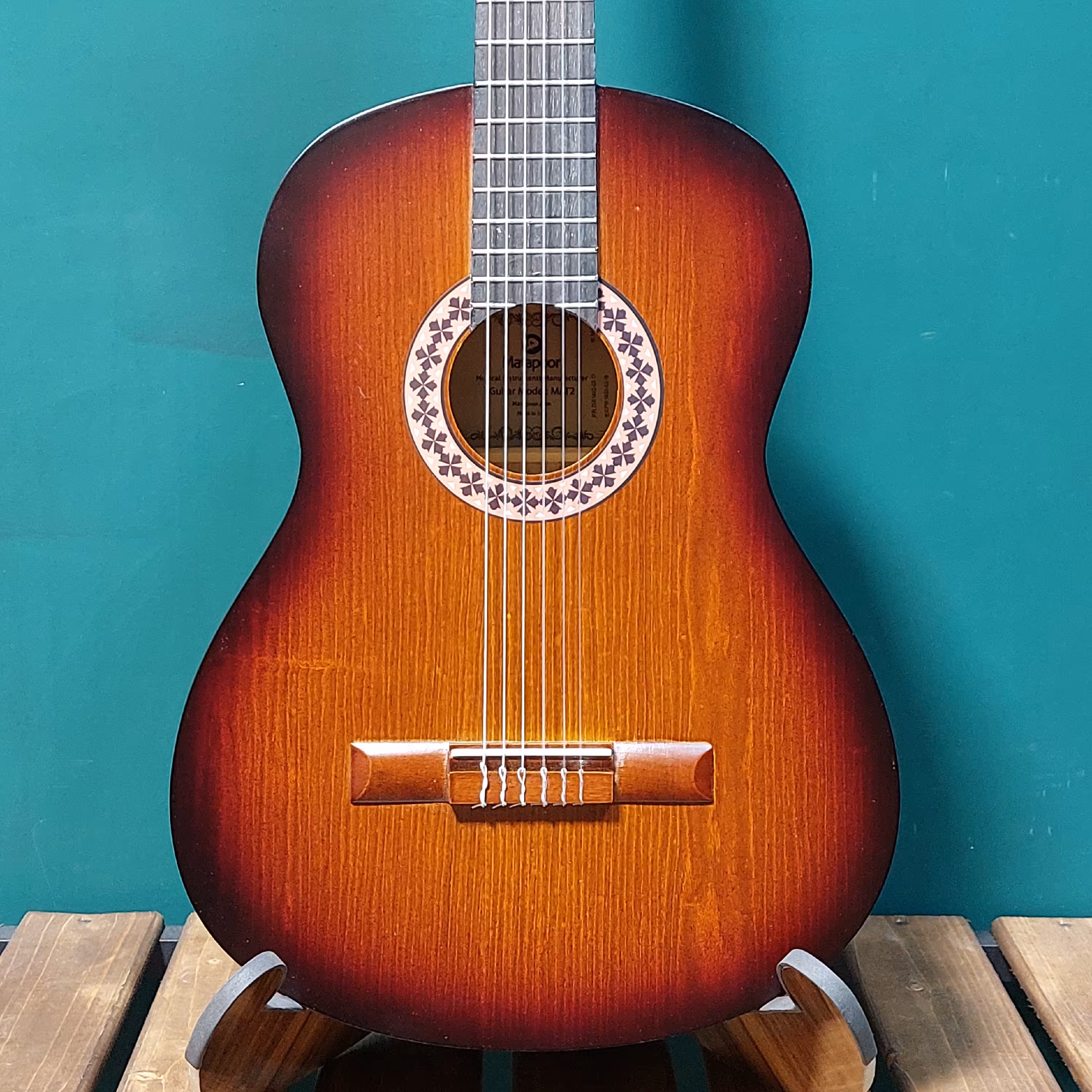 گیتار مت 2  بهمراه کیف هدیه  