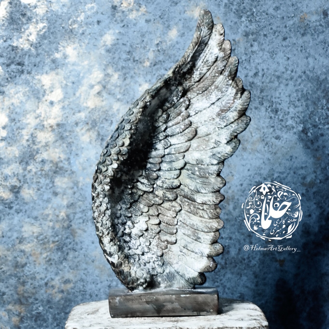 مجسمه تندیس پَر پلی استر طرح سنگ پتینه کهنه کاری شده 