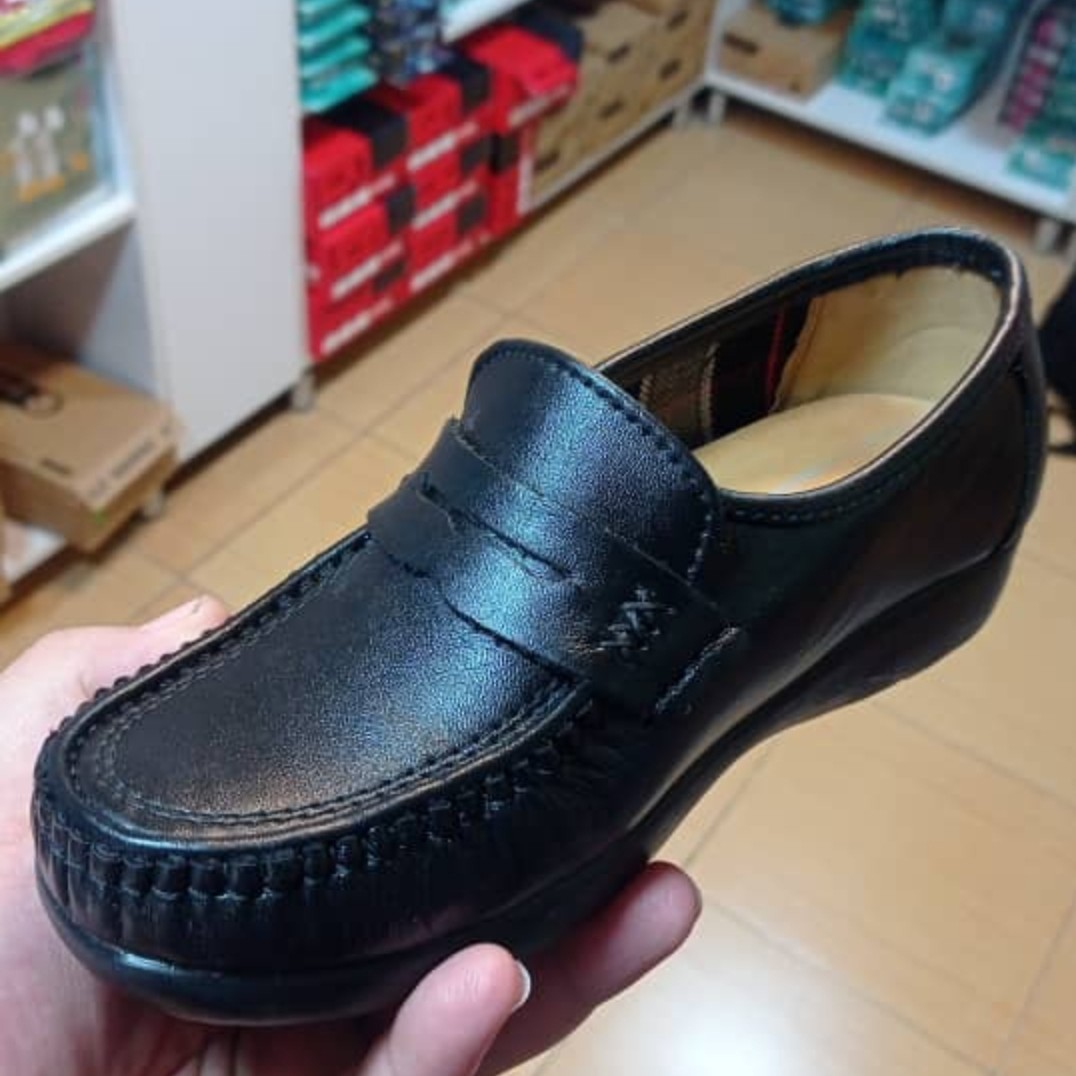 کفش طبی زنانه