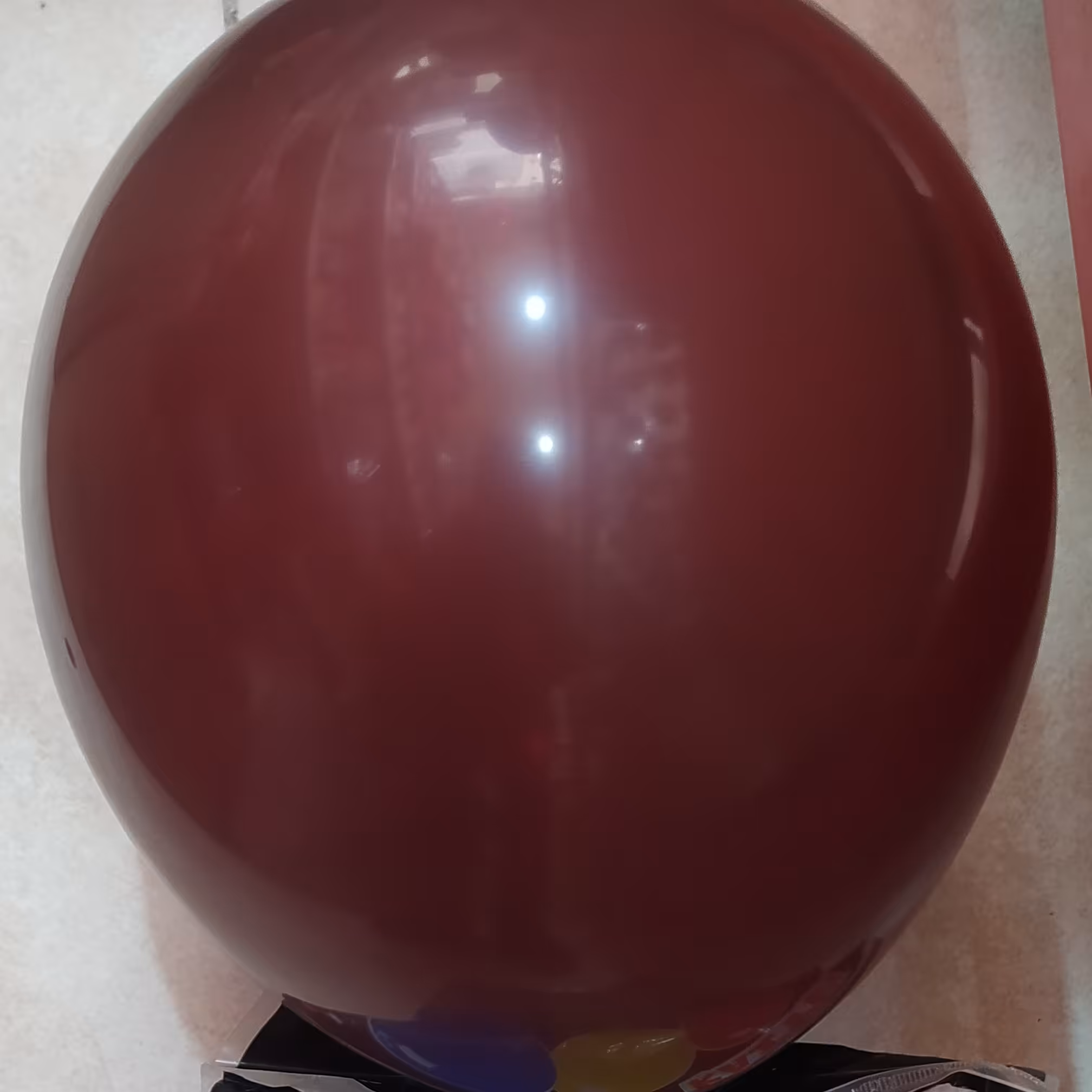 بادکنک رنگ خاص قهوه ای سوخته 