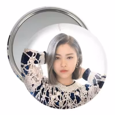 آینه جیبی خندالو مدل ریوجین گروه ایتزی ITZY کد 12443