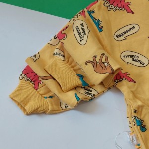 بلوز اسپرت وارداتی طرح دایناسور