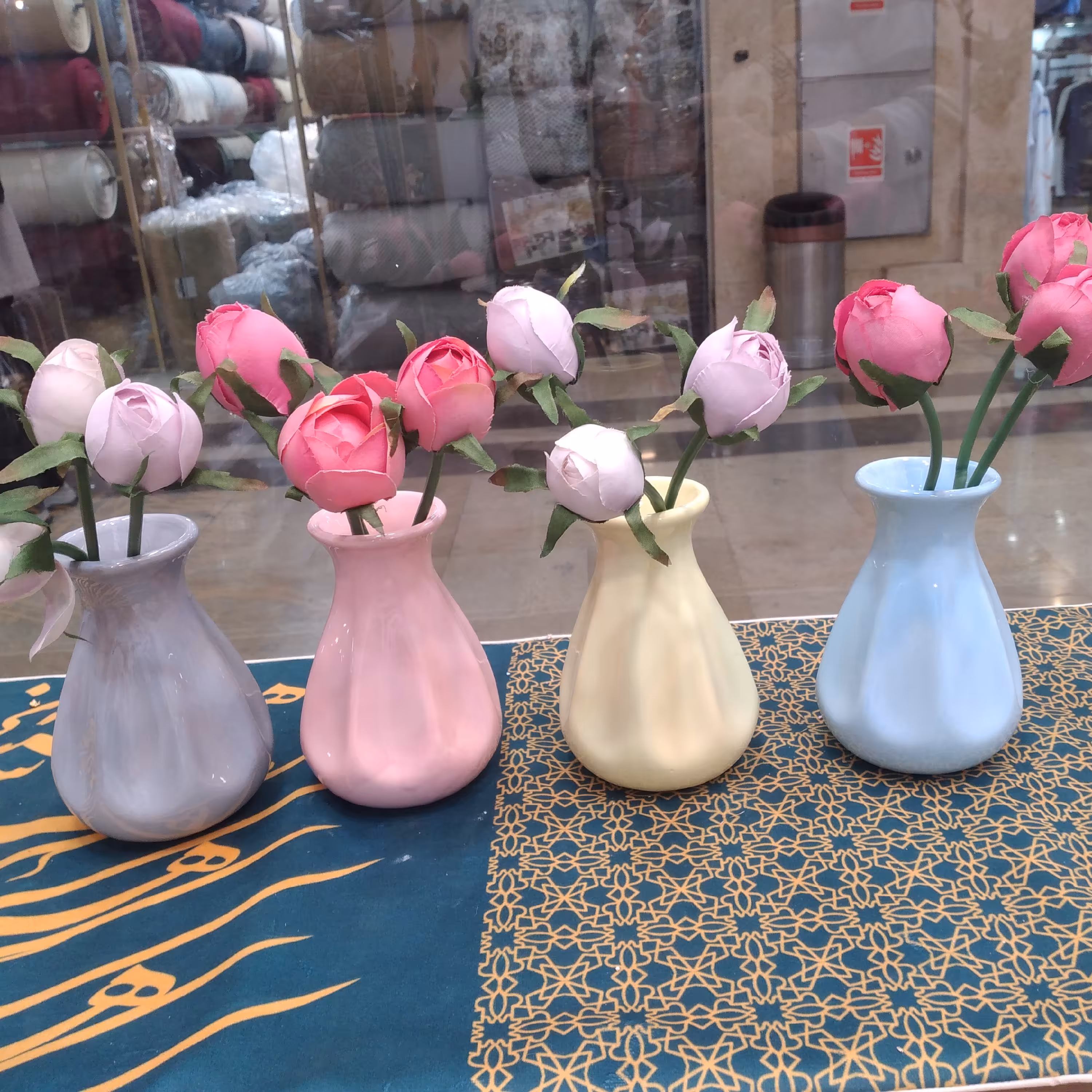 گلدان سرامیکی طرح کوزه ای کوچک