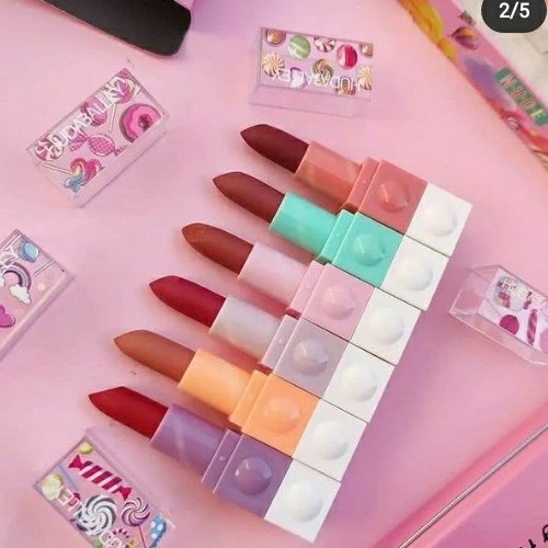 رژ لب جامد