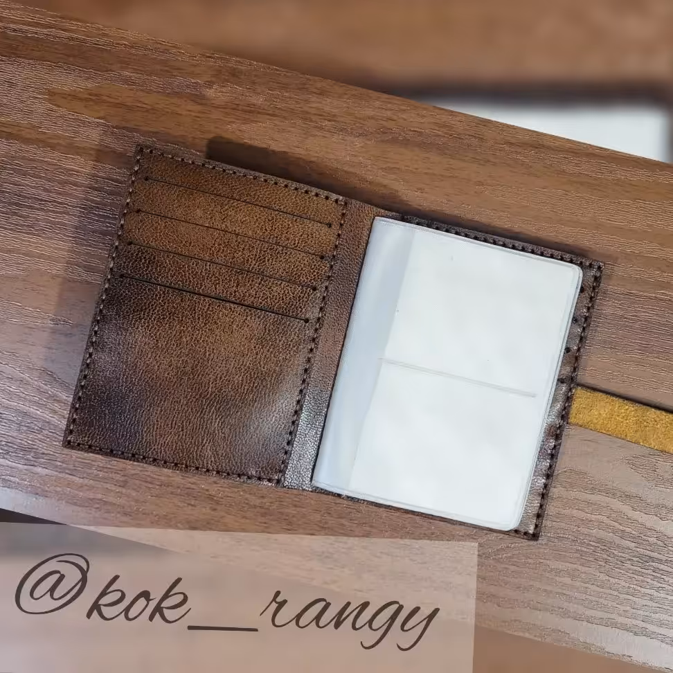 تلفیق جاکارتی و مدارک وکیف پول باشه.با یه تیر سه نشون.ت