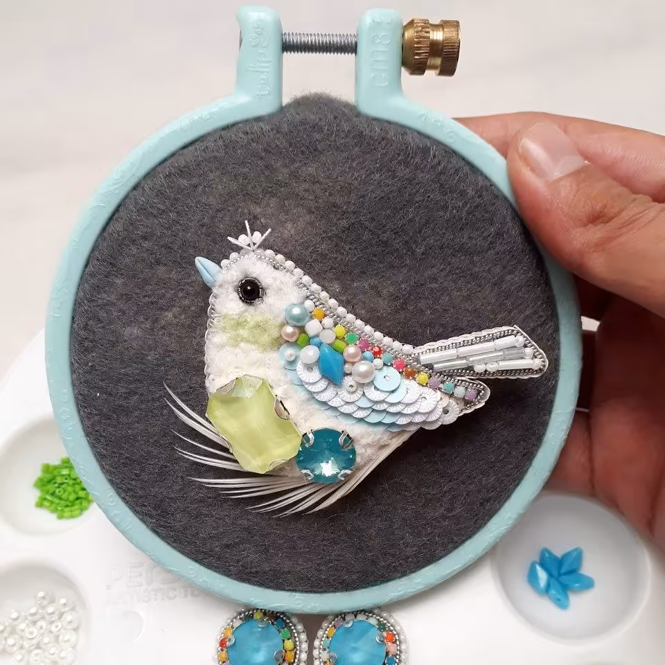 گلسینه جواهردوزی پرنده