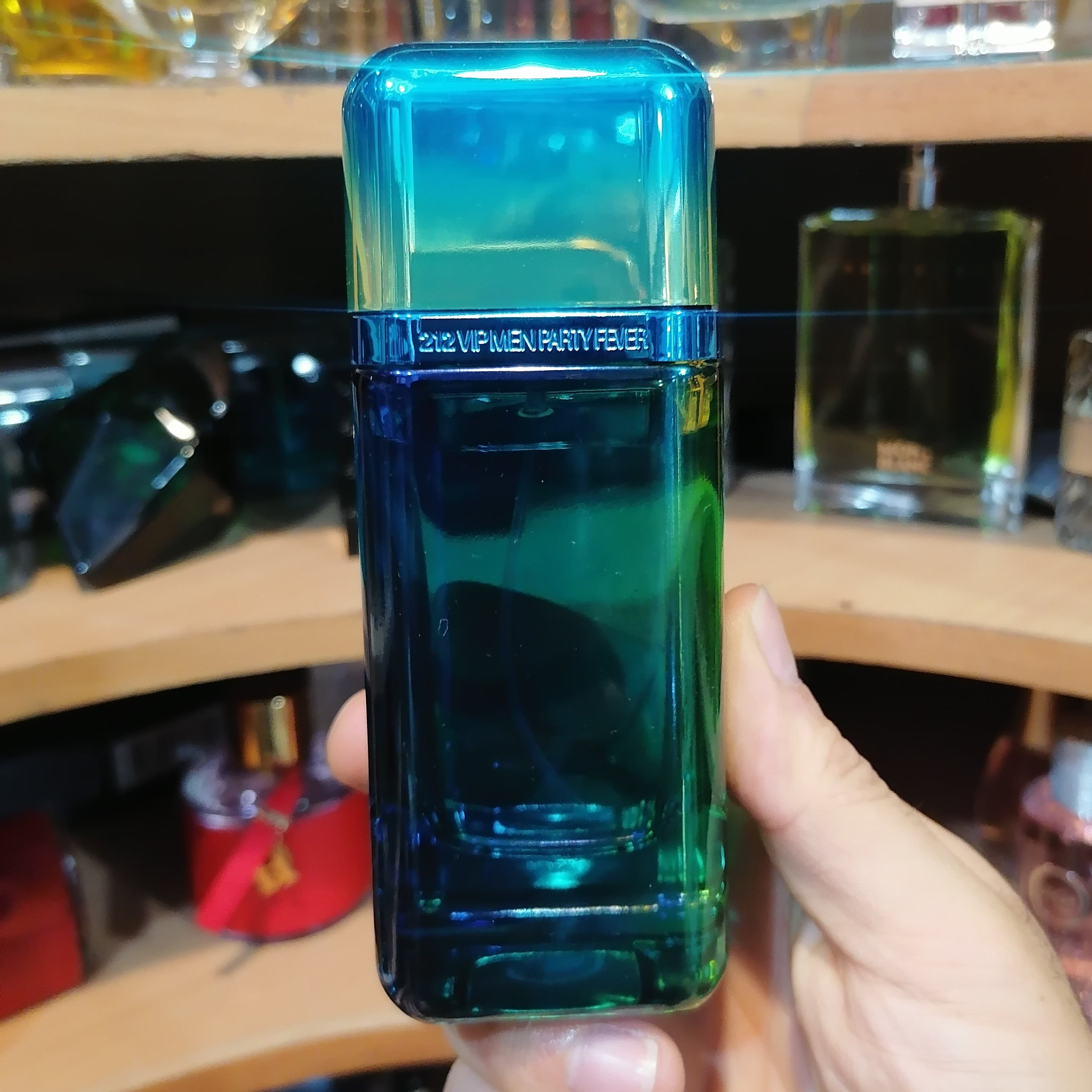 ادکلن مردانه 212 پارتی فور مردانه سبز 212 party fever 100ml