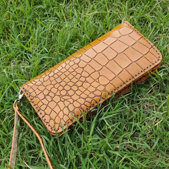 کیف دستی چرم اسپرت دستدوز
