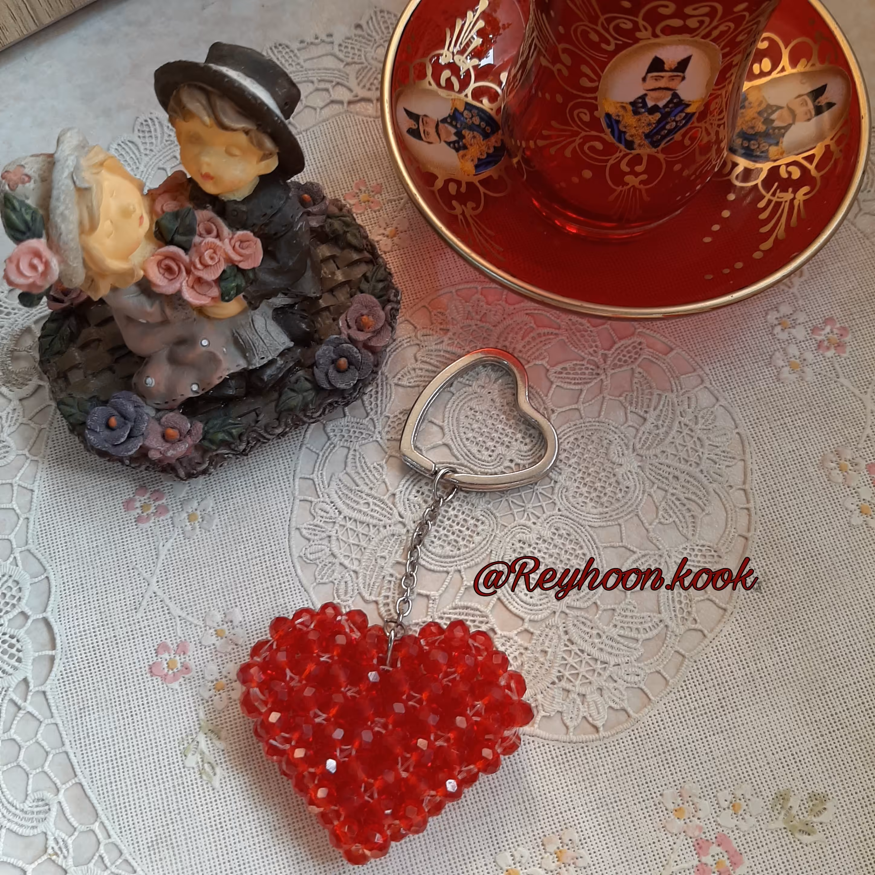 جاکلیدی قلبی کریستالی بافته شده با دست با رنگ دلخواه