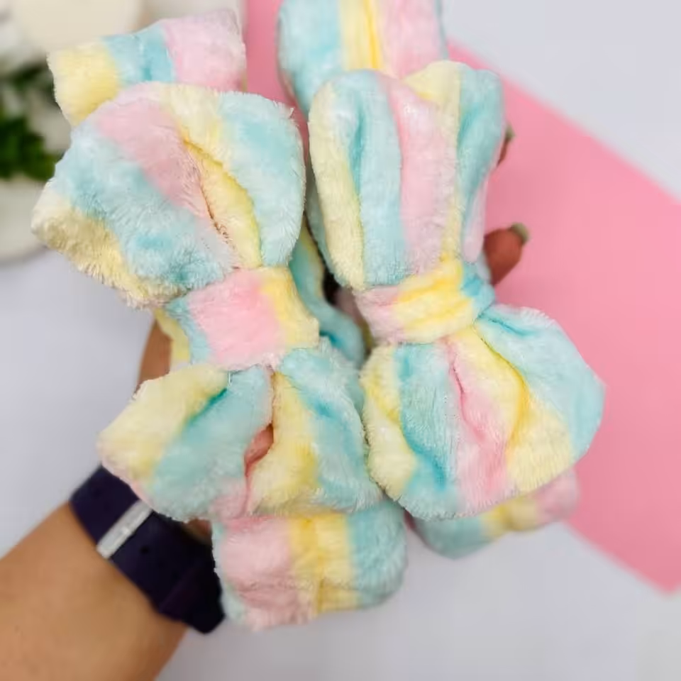 هدبند حوله ای رنگین کمانی