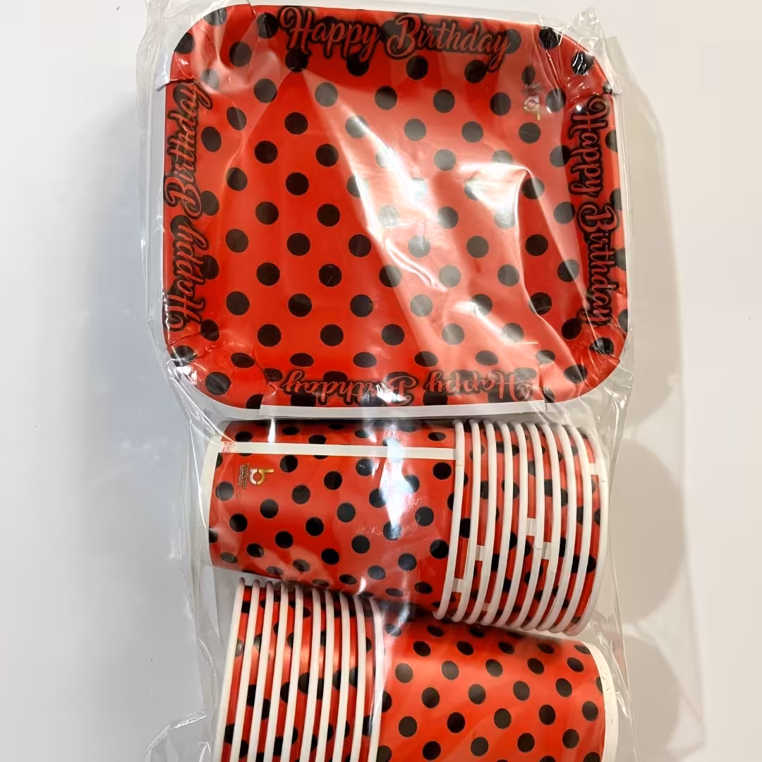 بشقاب و لیوان کاغذی تولدی  طرح خال خالی قرمز   40عددی
