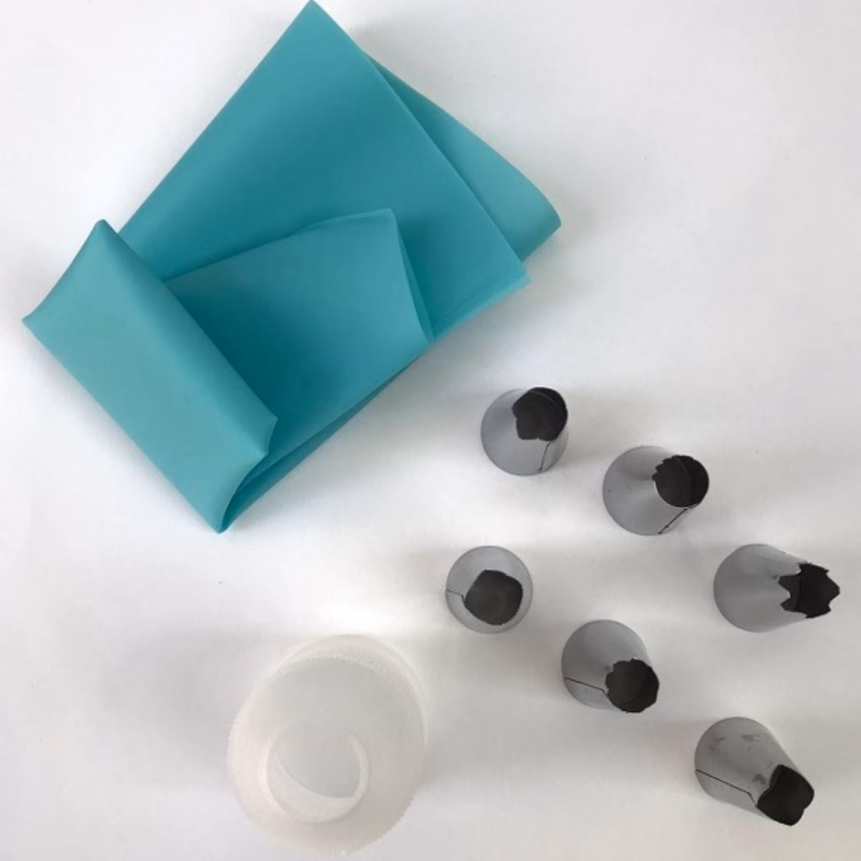 ابزار تزیین کیک بهگز مدل Home best با 6 عدد مدل ماسوره مختلف