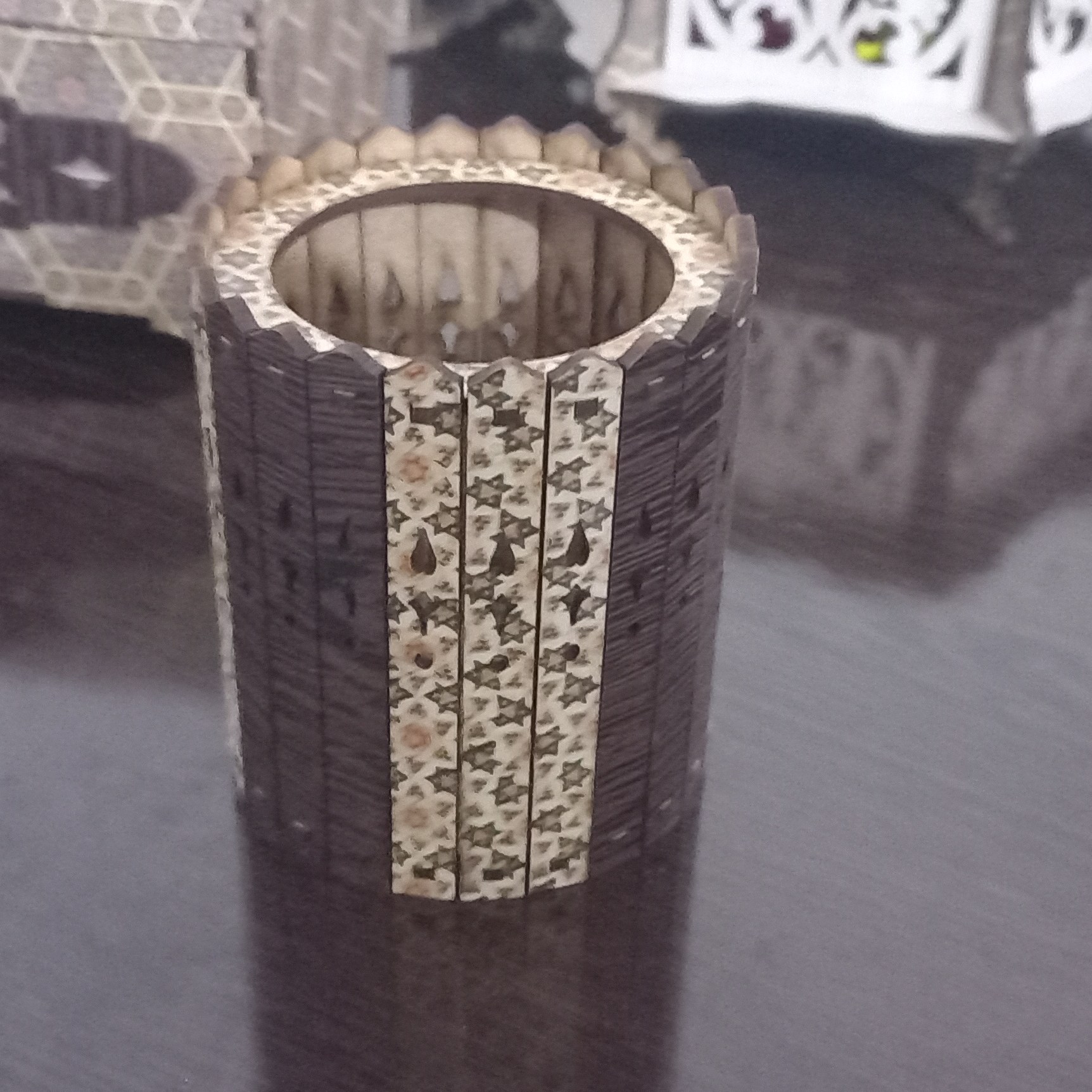 جا خودکاری ام دی اف طرح مشبک