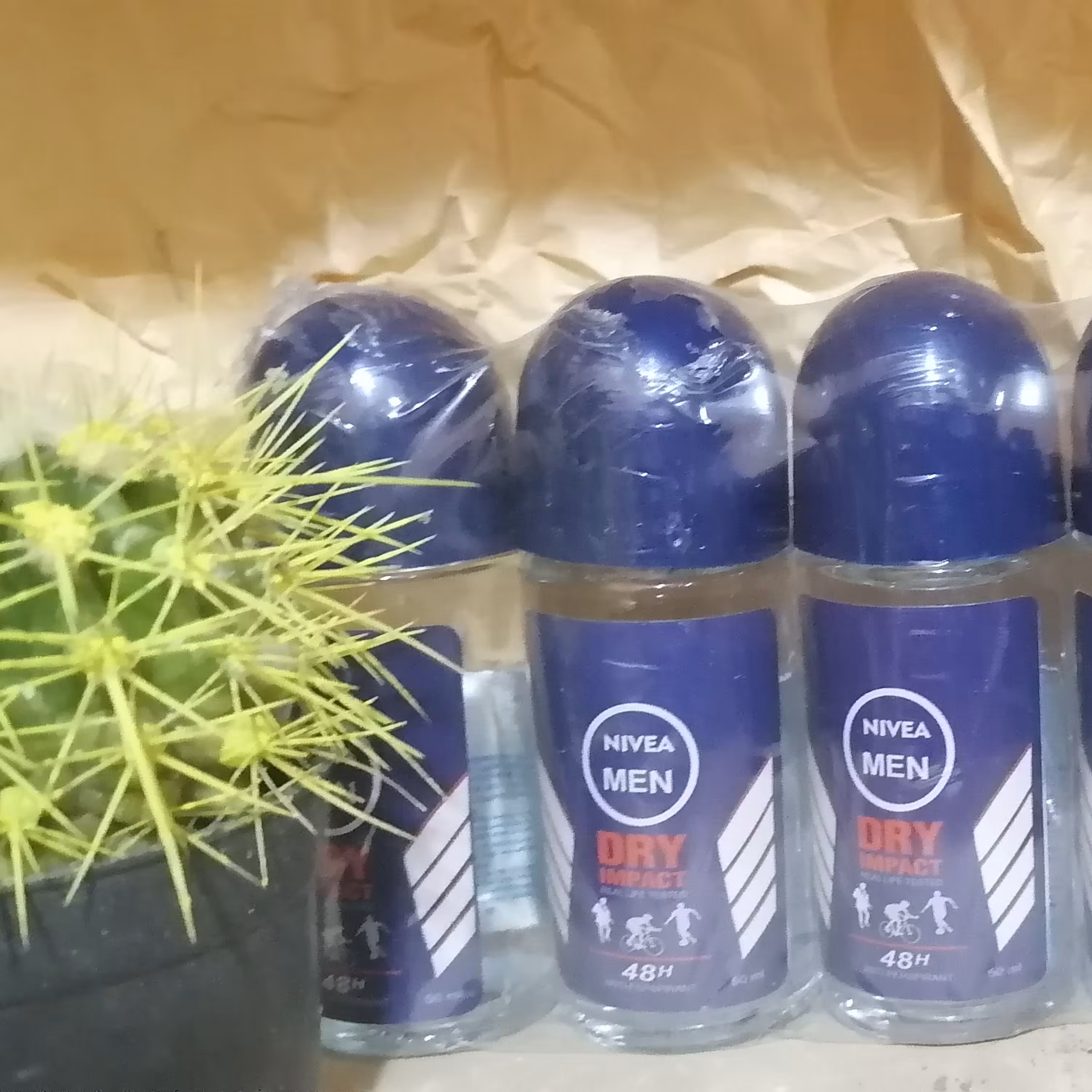 مام رول Nivea 