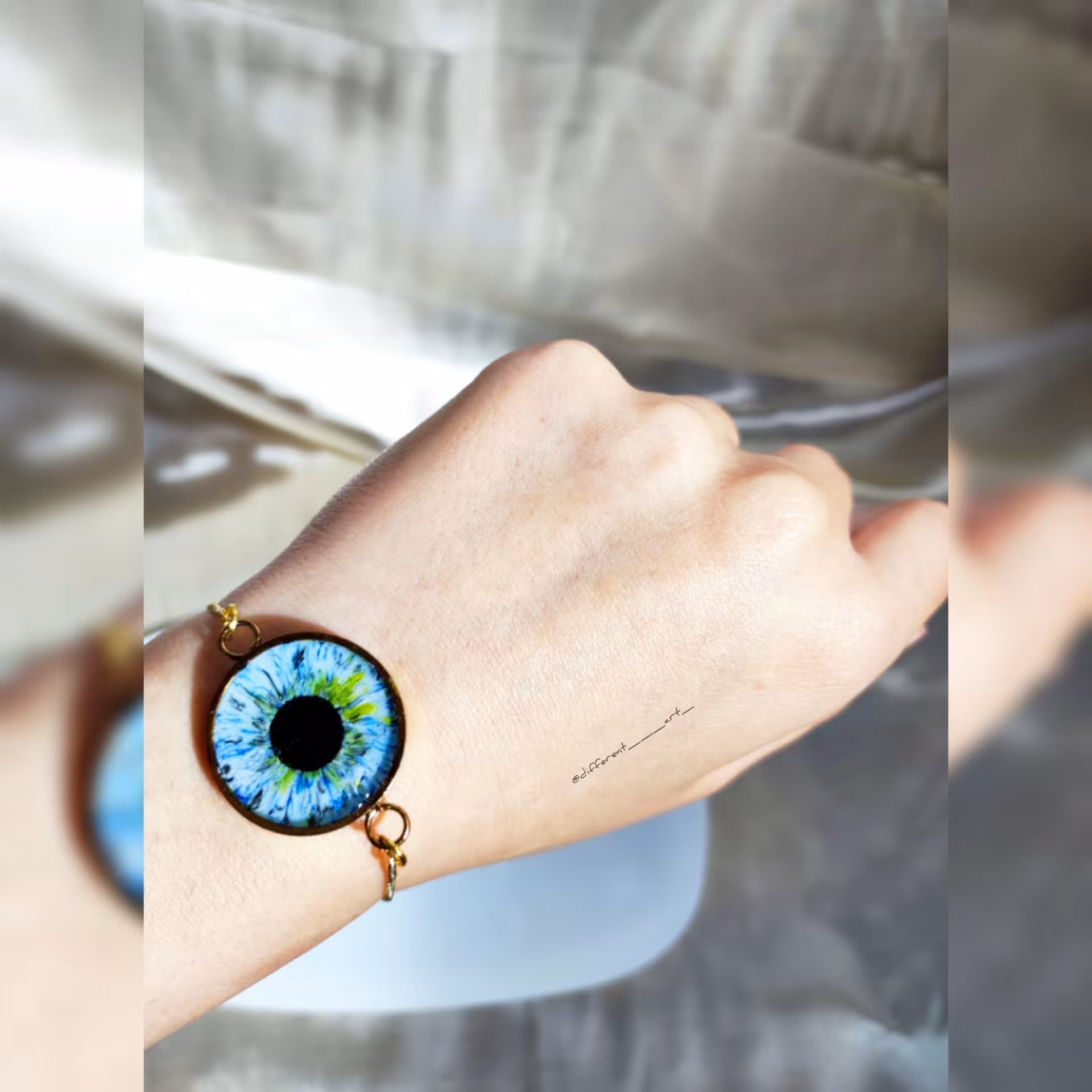 دستبند رزینی طرح چشم