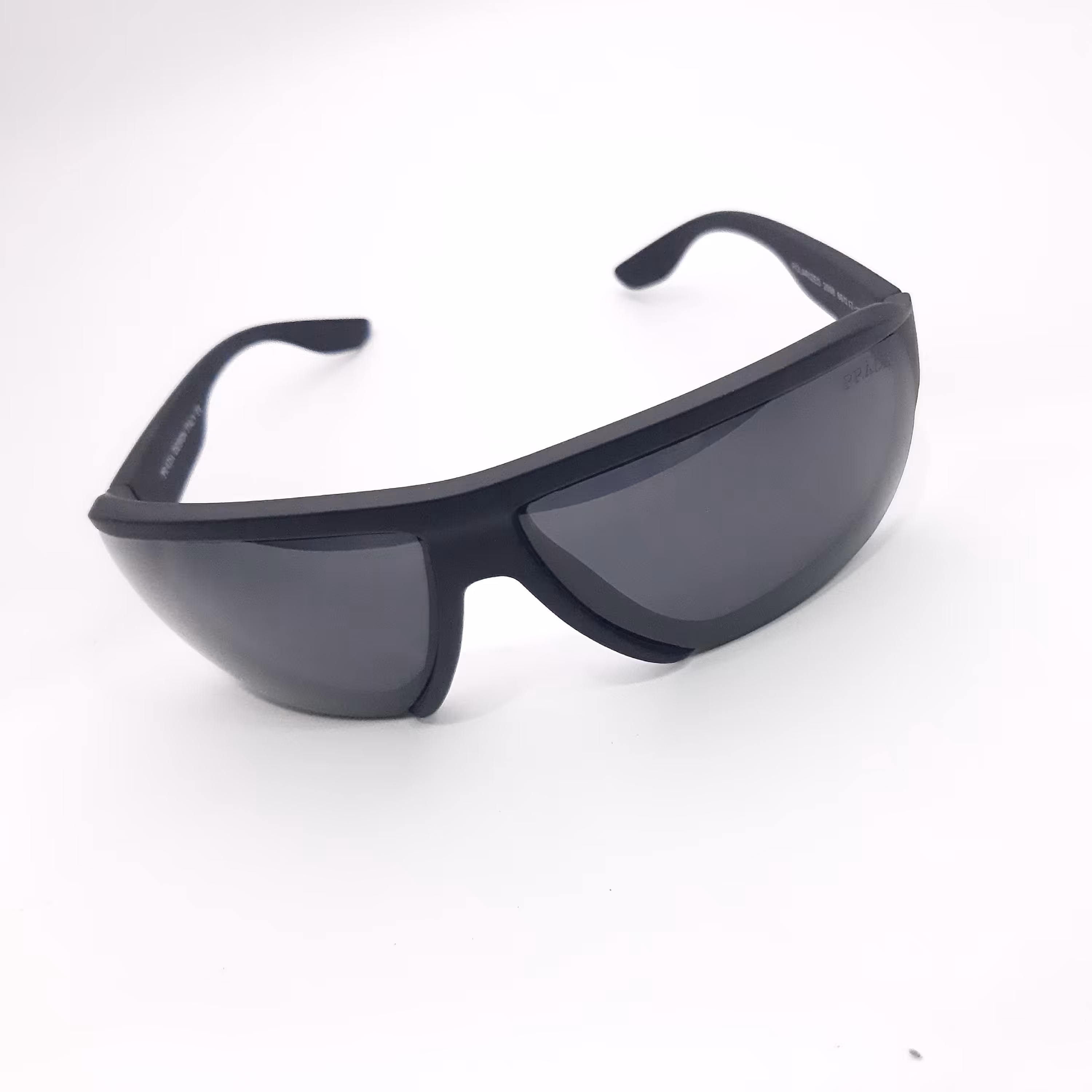 عینک آفتابی مردانه پرادا مدل گربه ای بیس دار مناسب موتور سواری و دوچرخه سواری 