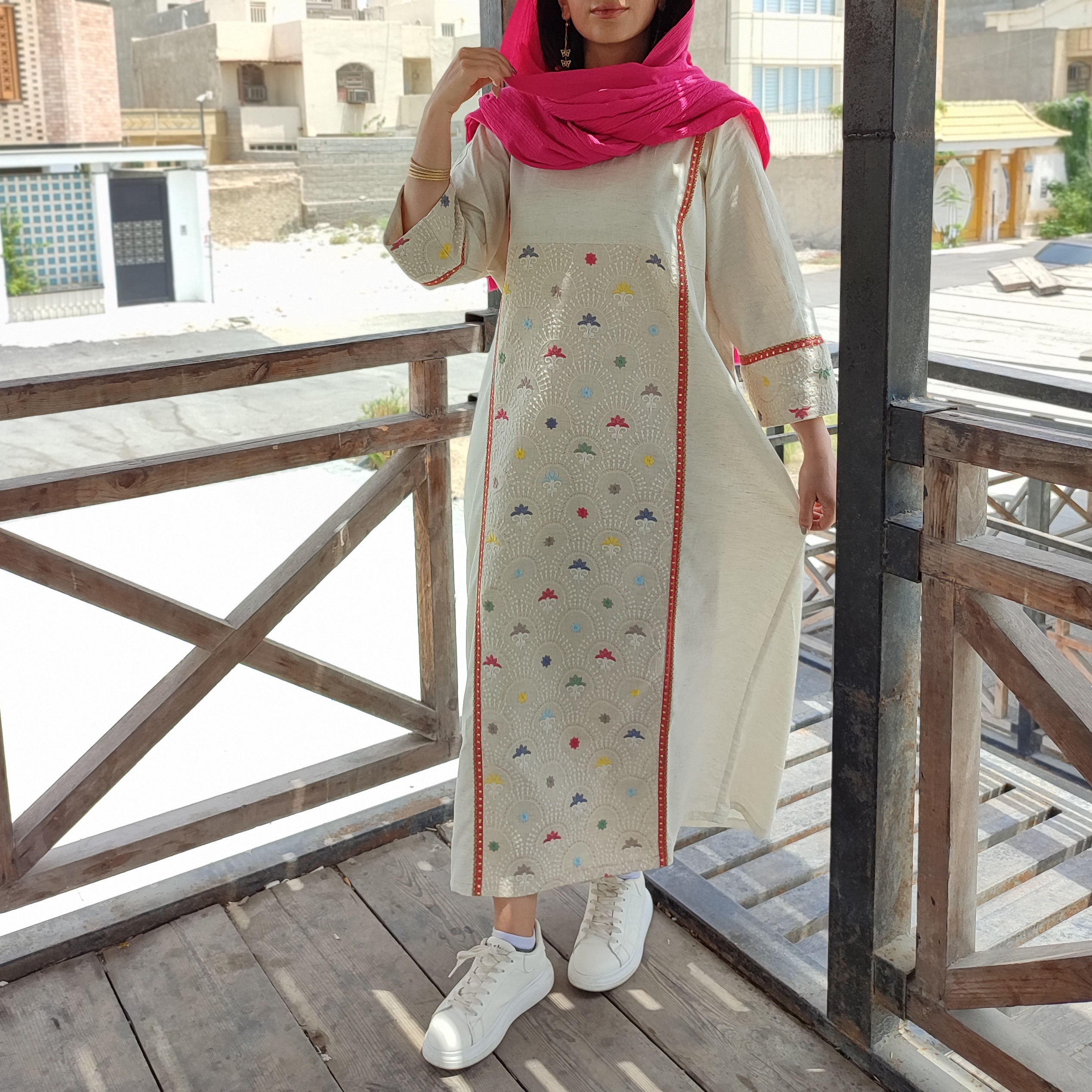 مانتو تابستانه (کفتان) فری سایز پارچه لینن هندی درجه 1 و خرج کار هندی