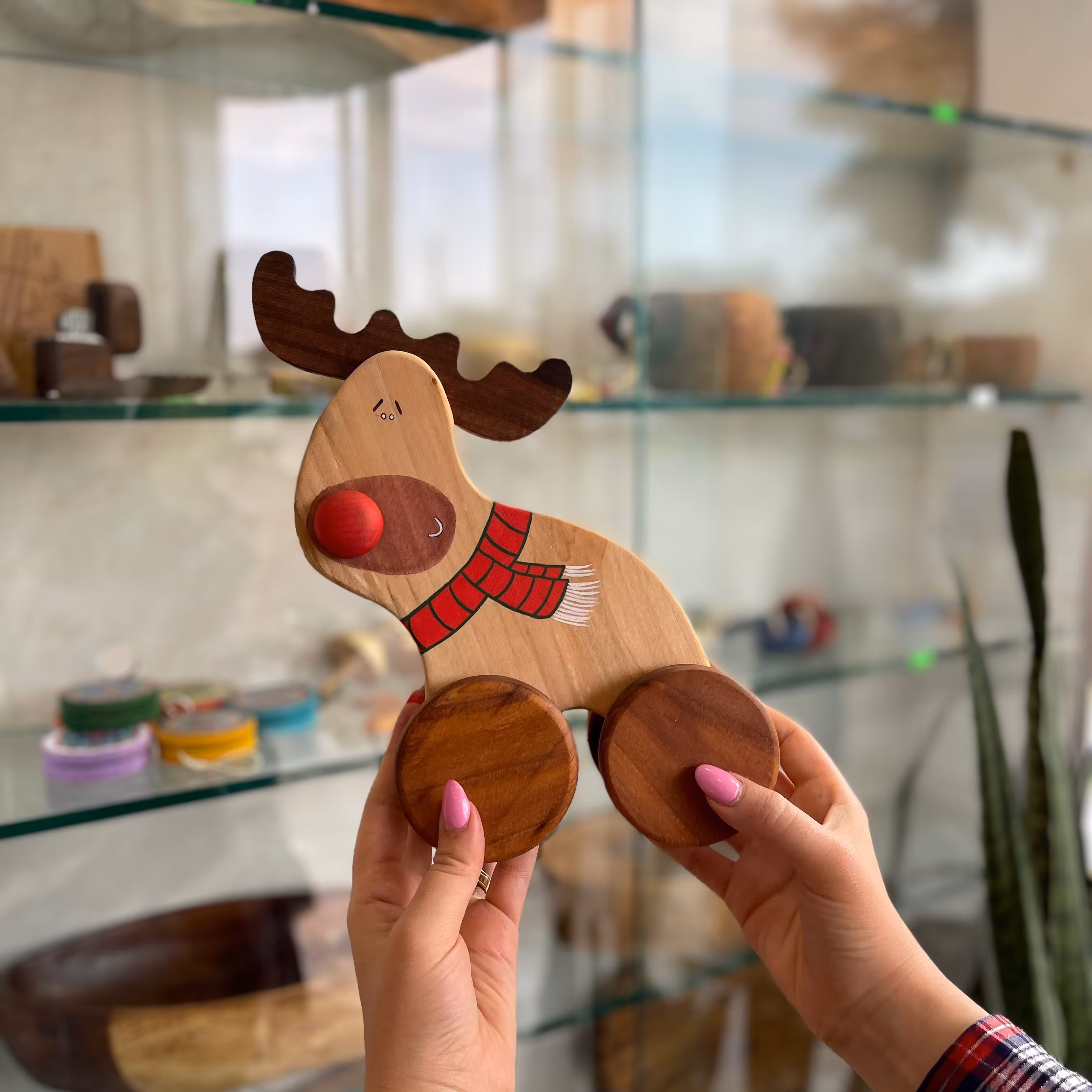 اسباب بازی چوبی ( گوزن شمالی )