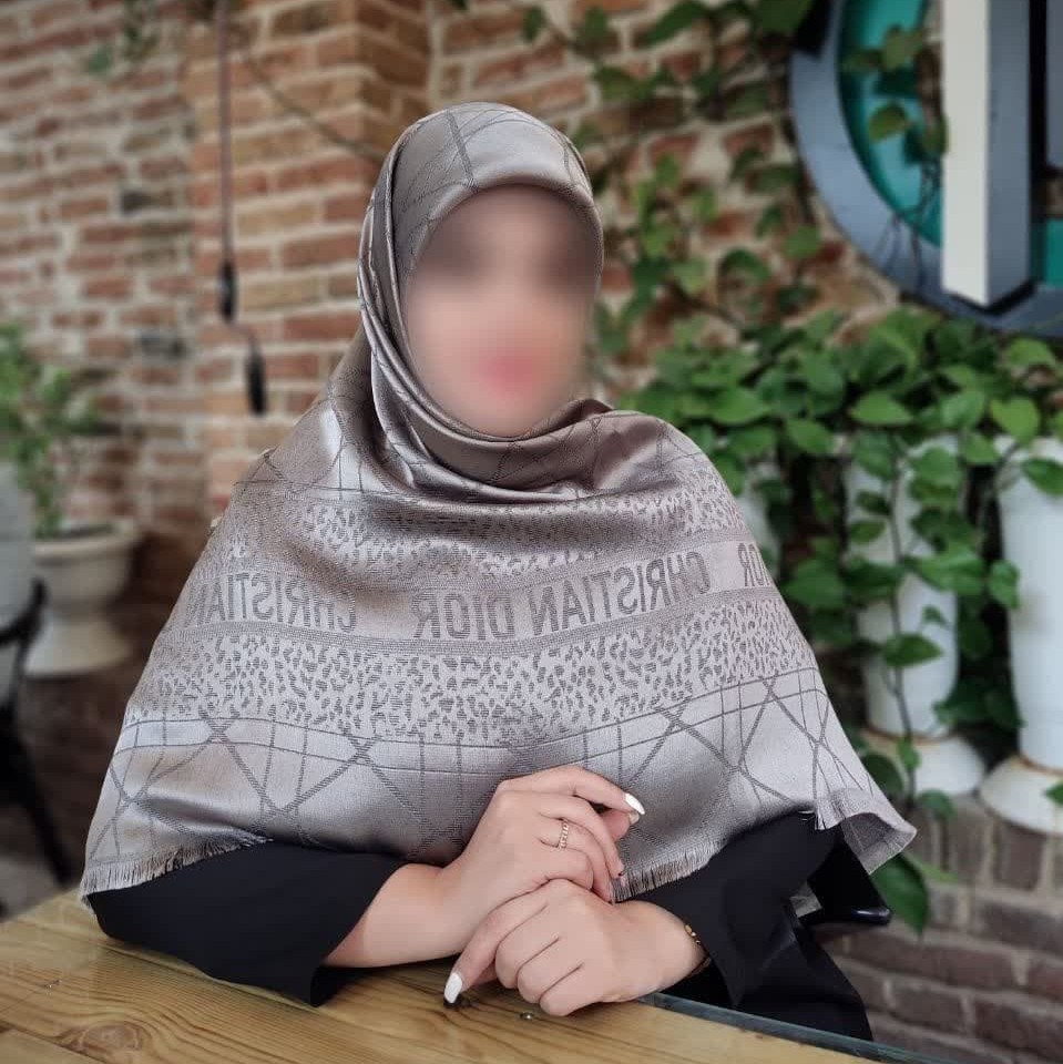 روسری نخ ابریشم ژاکارد دورو لمه دار ریشه پرزی کیفیت بی نظیر قواره 140 کد15