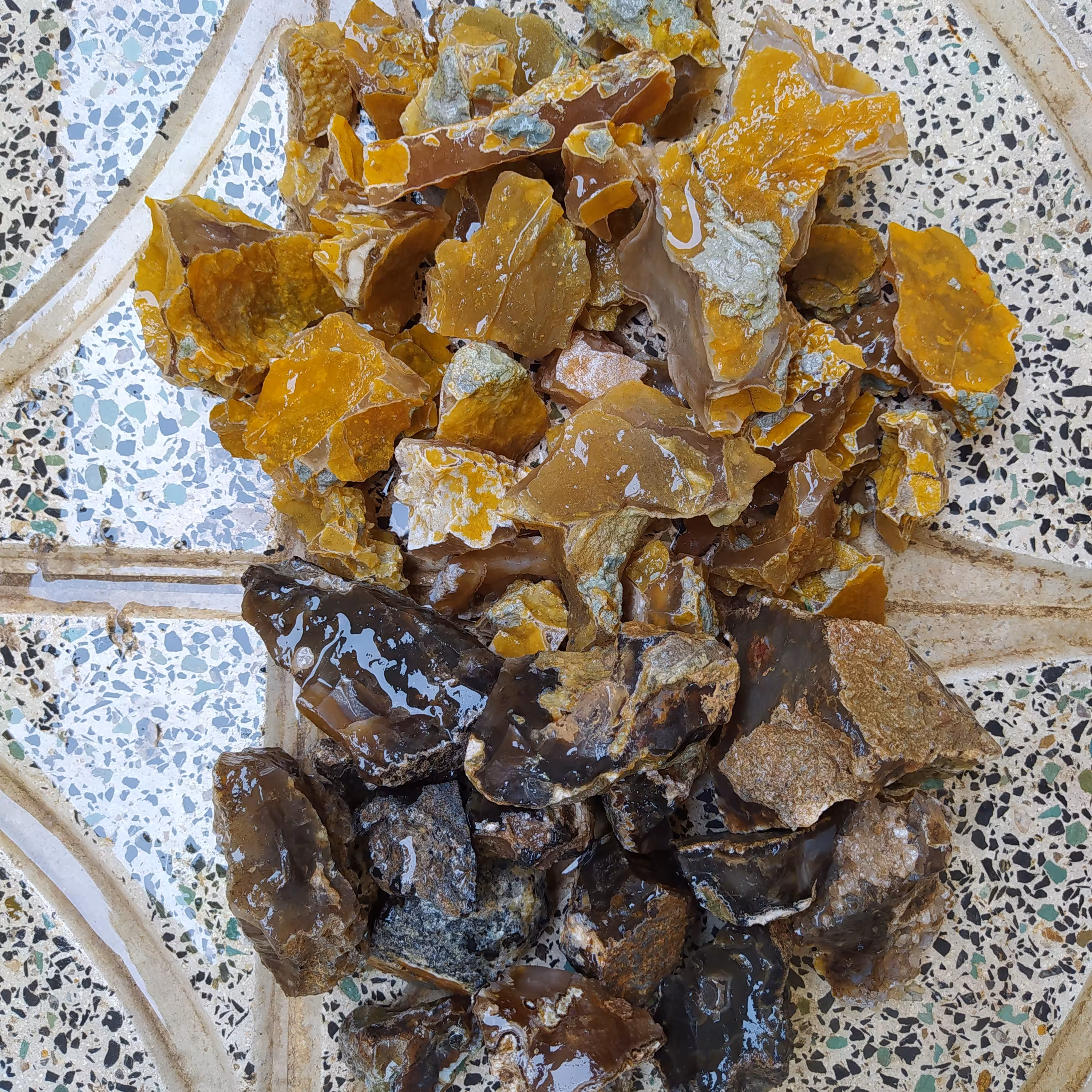 پک عقیق خرمایی و عسلی