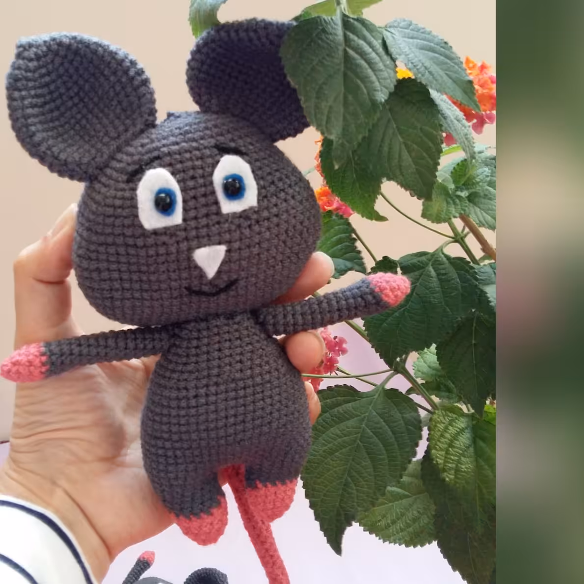 عروسک دستبافت  موش موشک