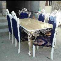 میز ناهارخوری قابدار