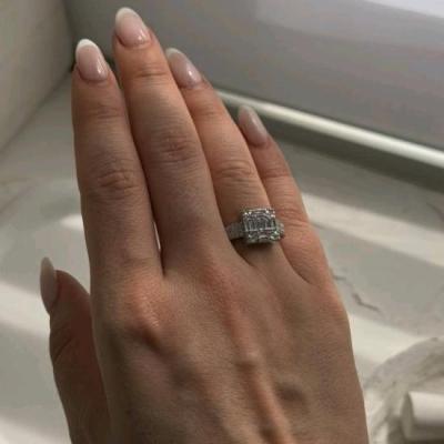 انگشتر جواهری شیک نقره ای