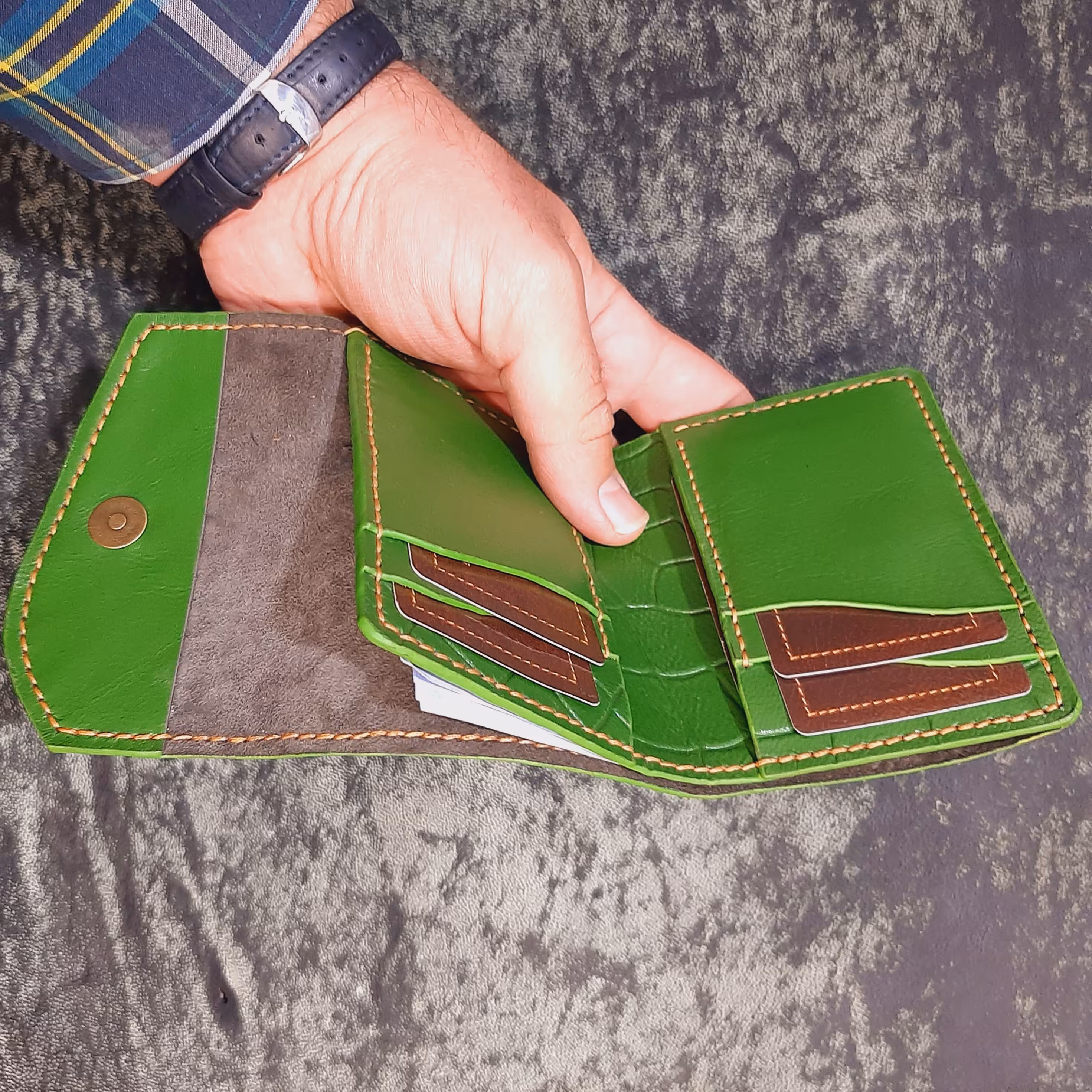 کیف جیبی چرم طبیعی دست دوز