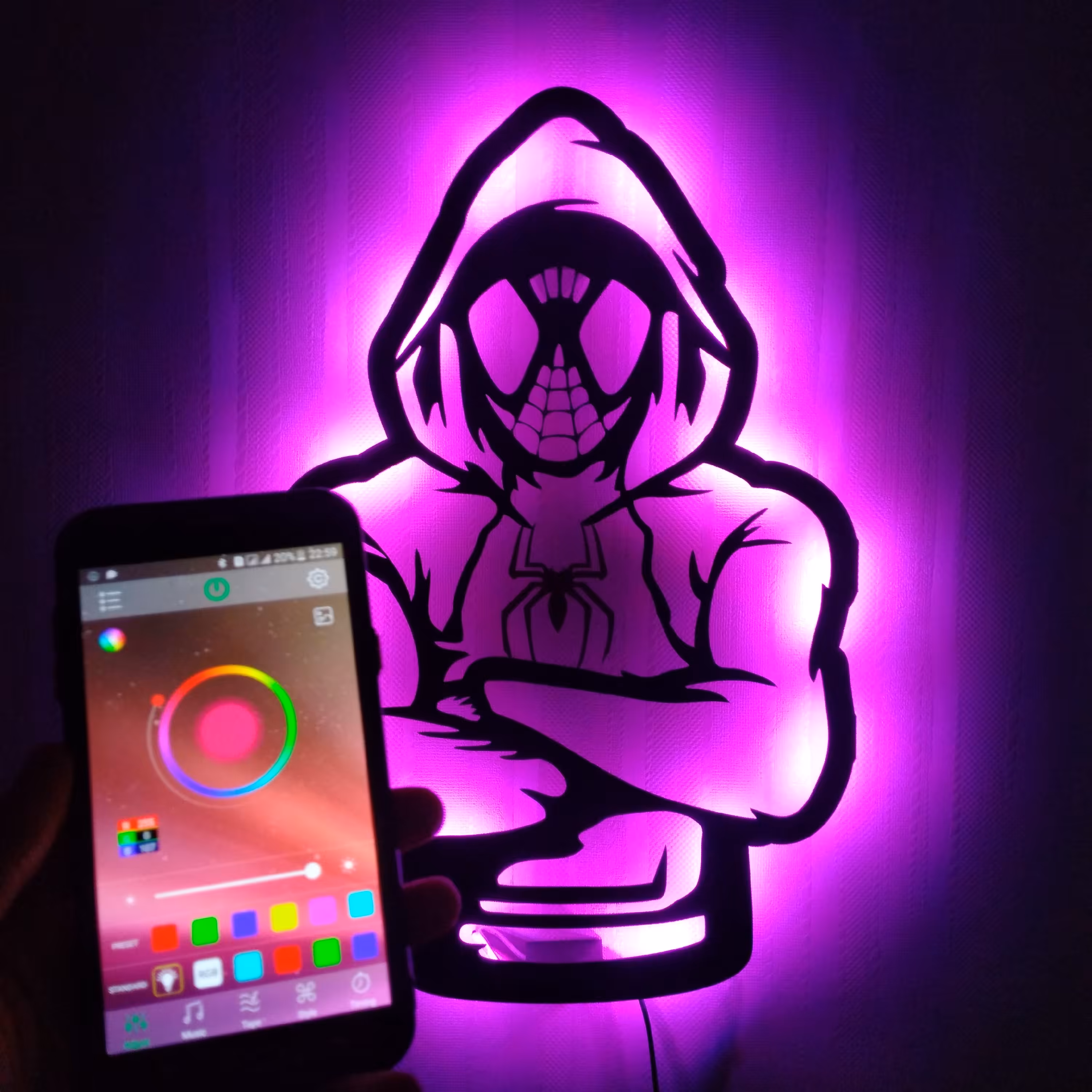 چراغ دیواری اسپایدرمن ریموت دار