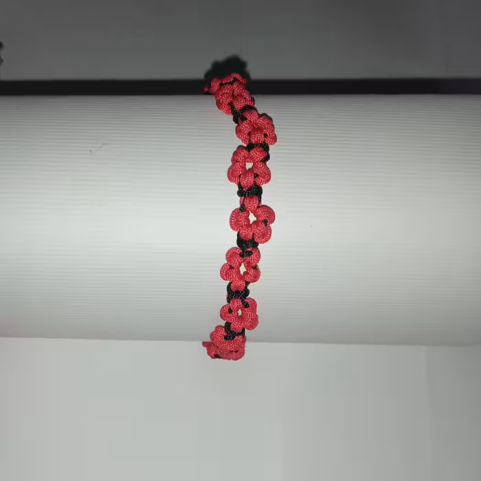 دستبند طرح گل