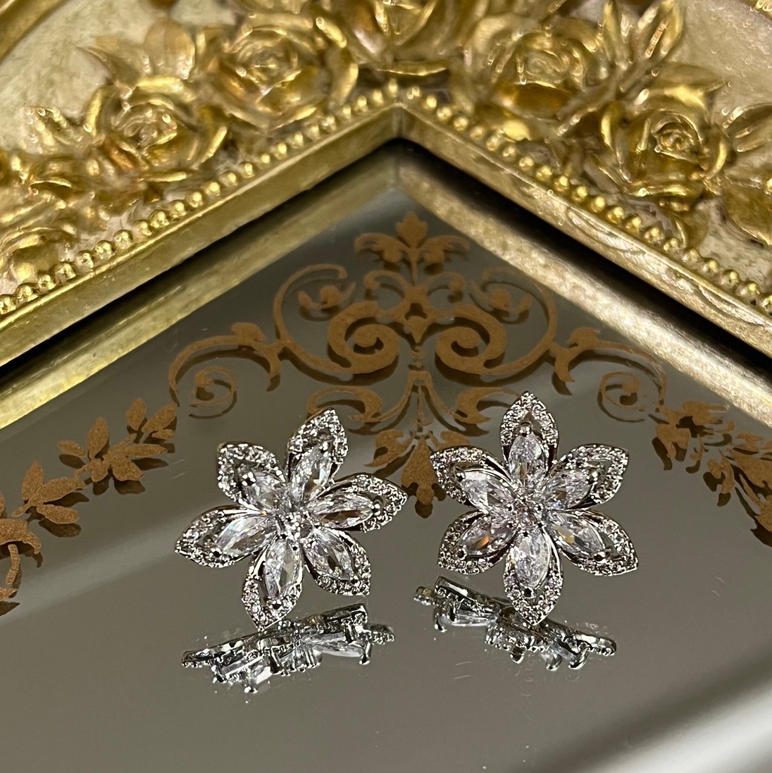 گوشواره جواهری گل