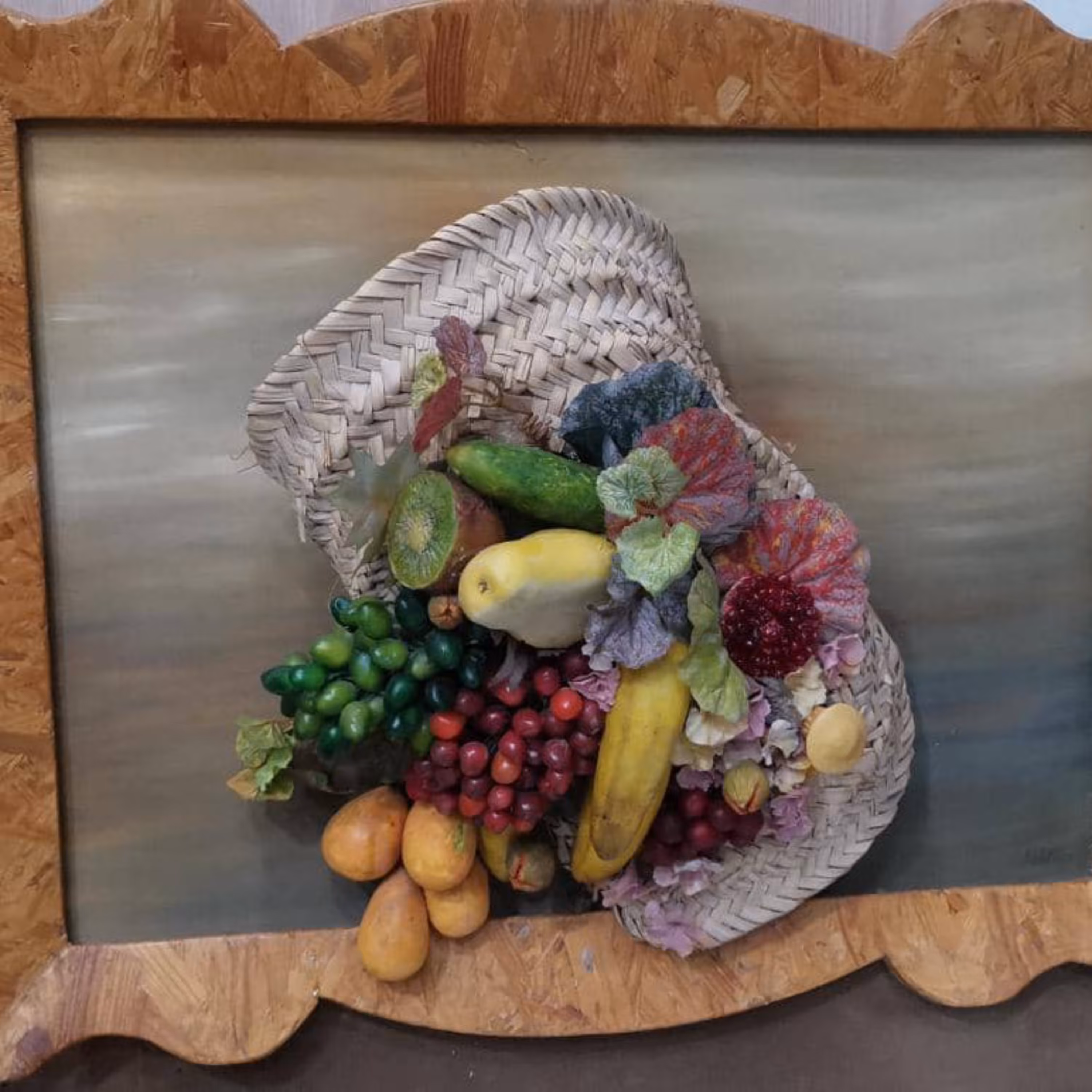 تابلو میوهای برجسته  قابل شستشو  کلاه حصیری   کفه تابلو  چوبی   