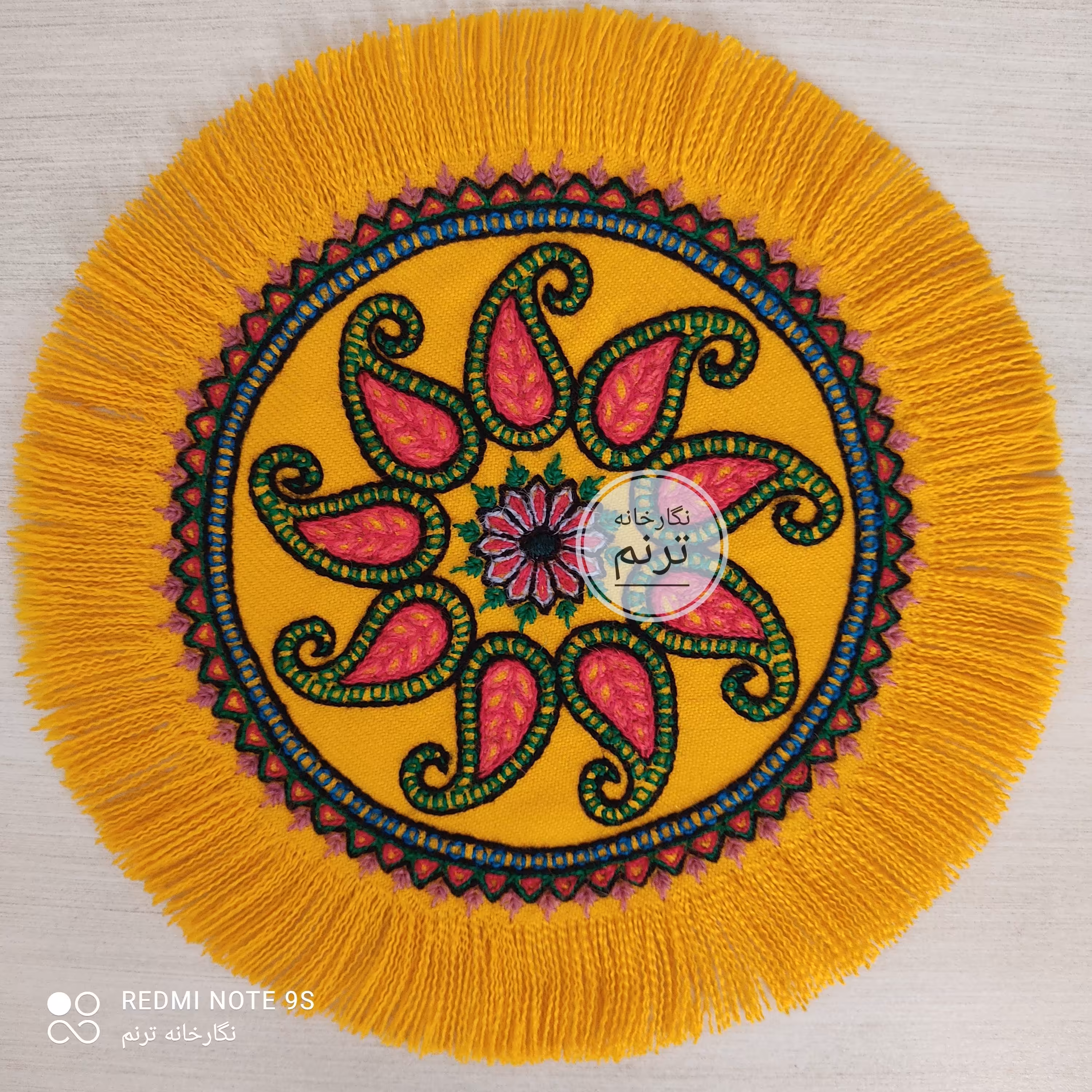 زیر بشقابی پته (طرح بادامی _ کد 42)