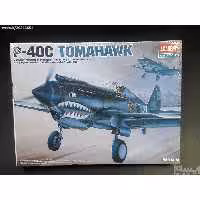 ماکت هواپیمای P-40C TOMAHAWK مقیاس 48
