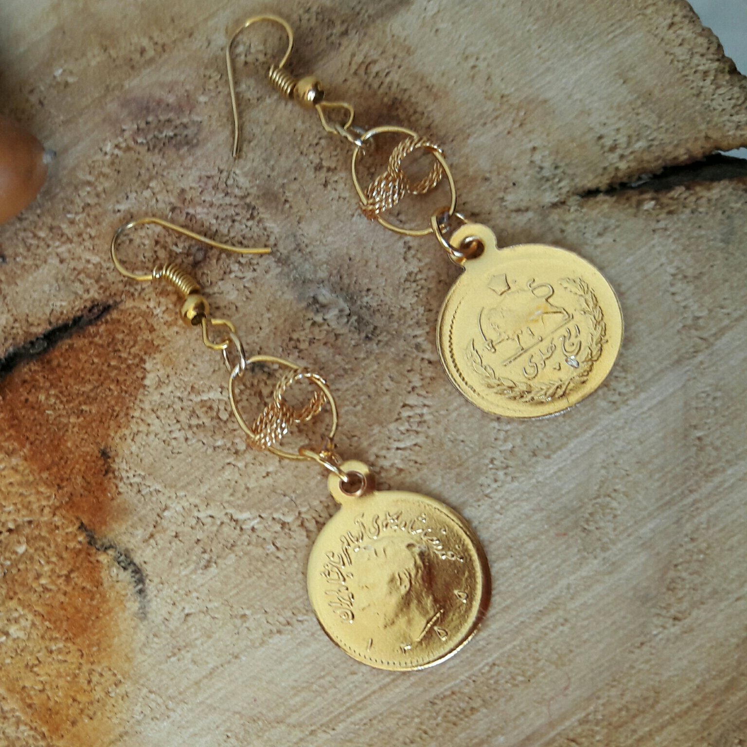 گوشواره سکه ای رنگ ثابت