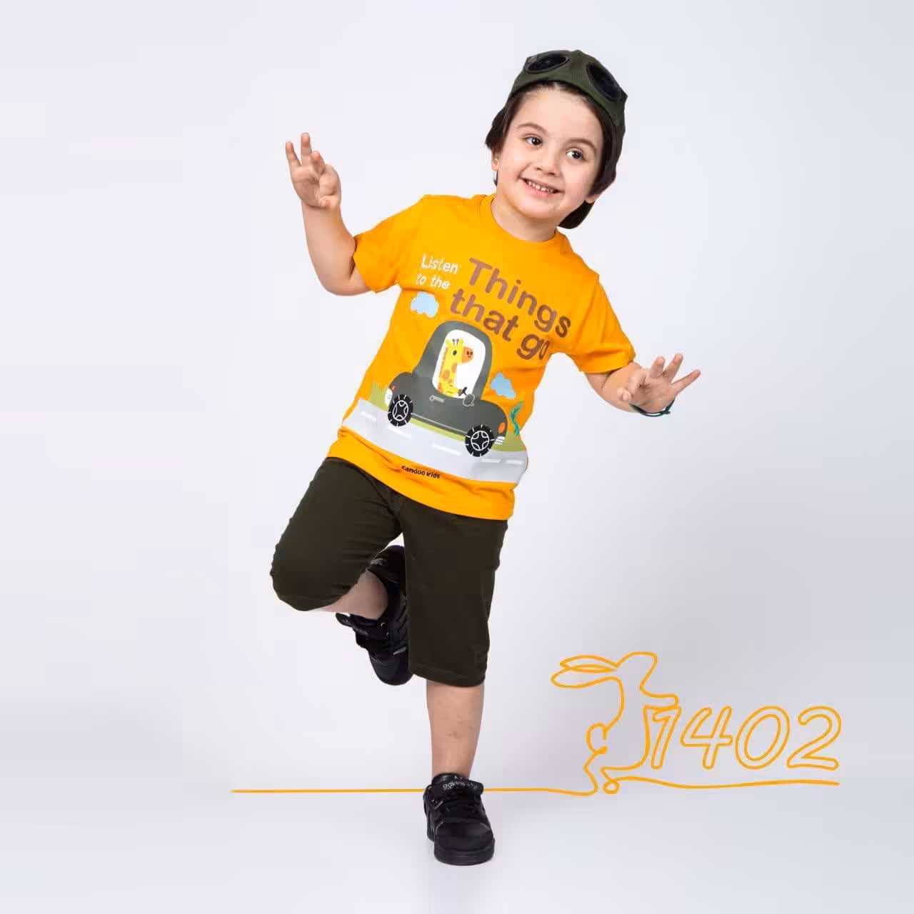 ست بلوز شلوار  طرح  زرافه ماشین سوار سایز  35 و 40