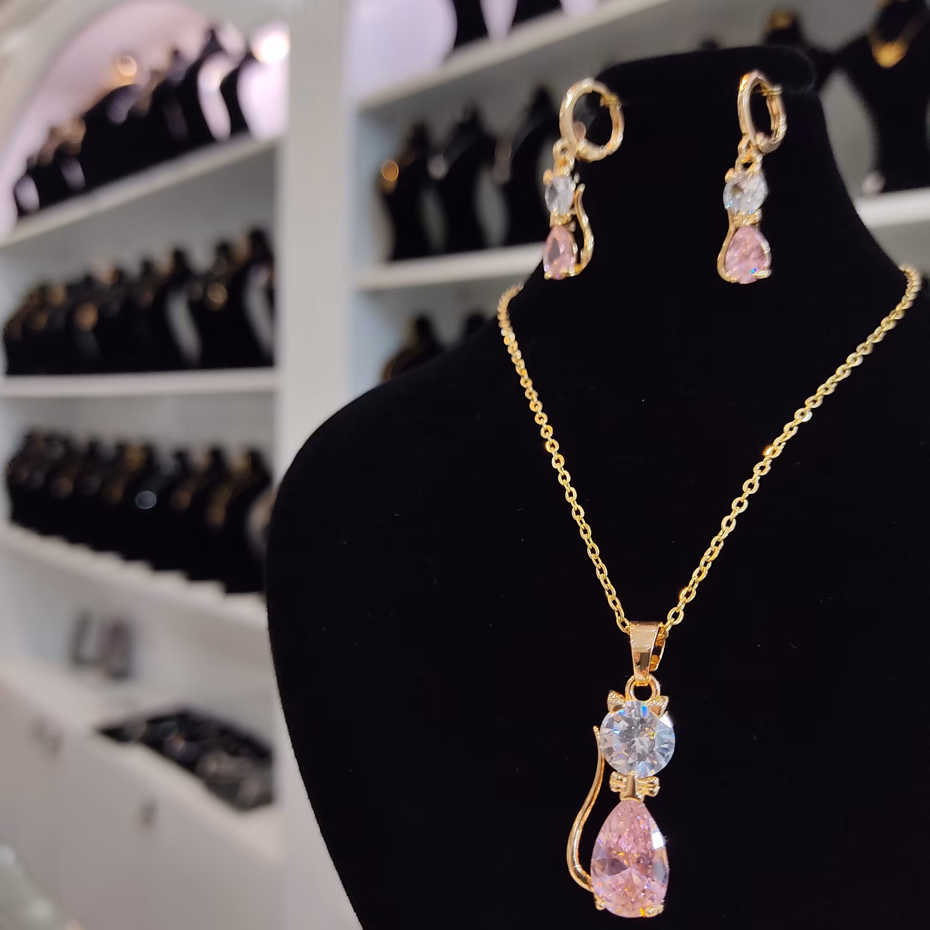 نیمست نگین جواهری گربه ژوپینگ نگین سوارسکی رنگ گلبهی یاسی