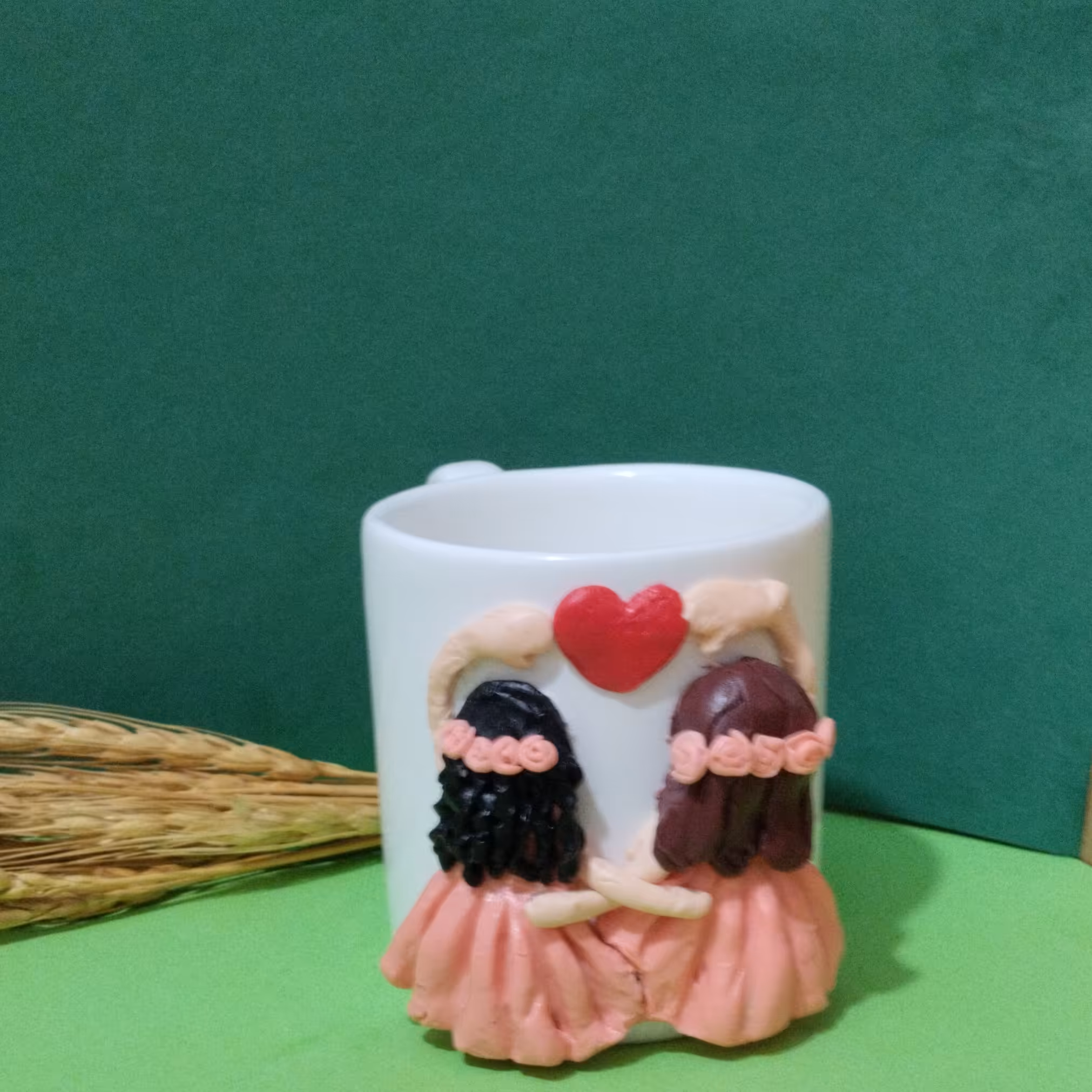 ماگ طرح برجسته دخترانه 